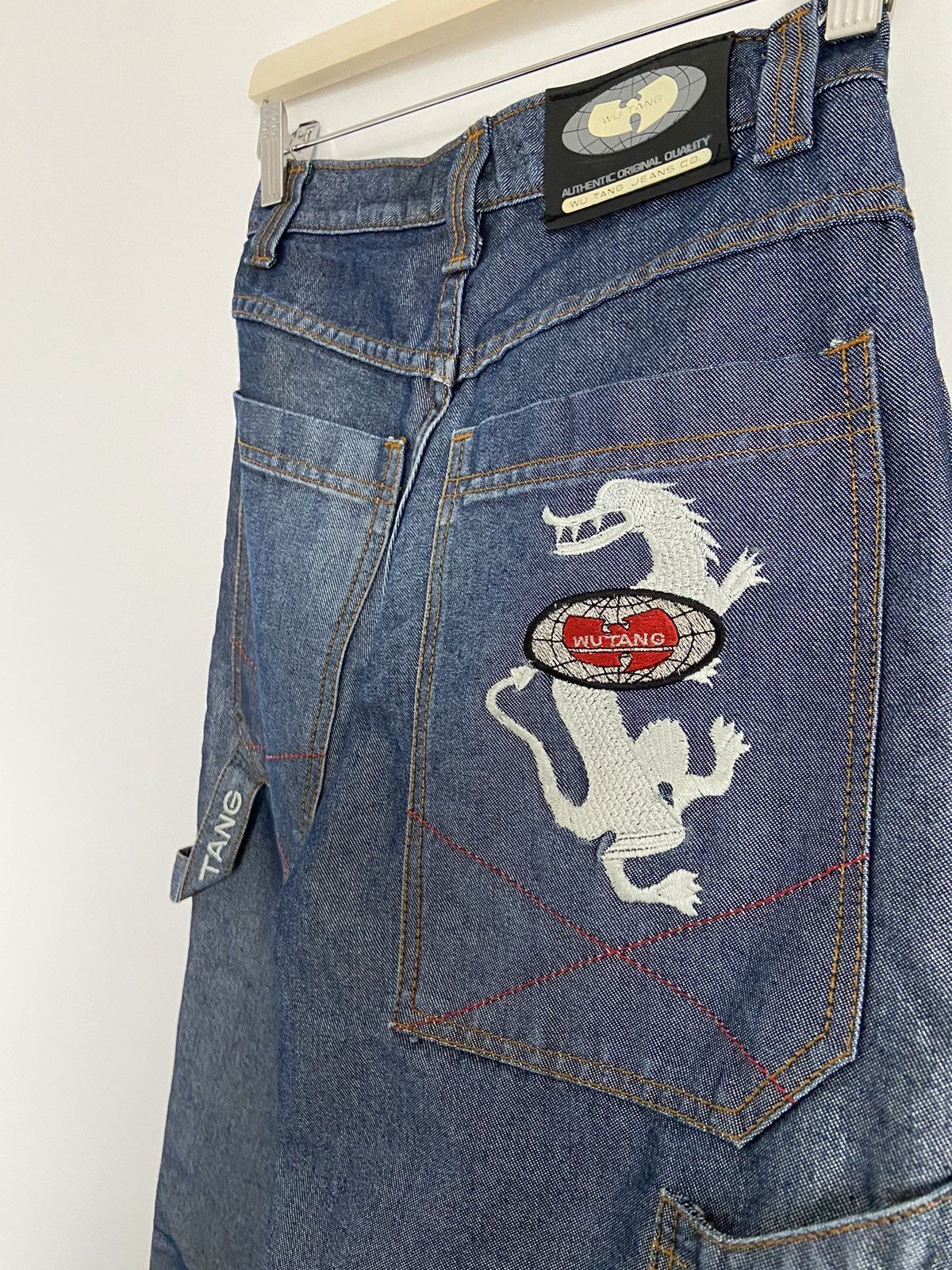 Wu-Tang Clan Wu tang clan rap y2k denim baggy jeans big pockets dragon Size 26" / US 2 / IT 38 - 2 Thumbnail