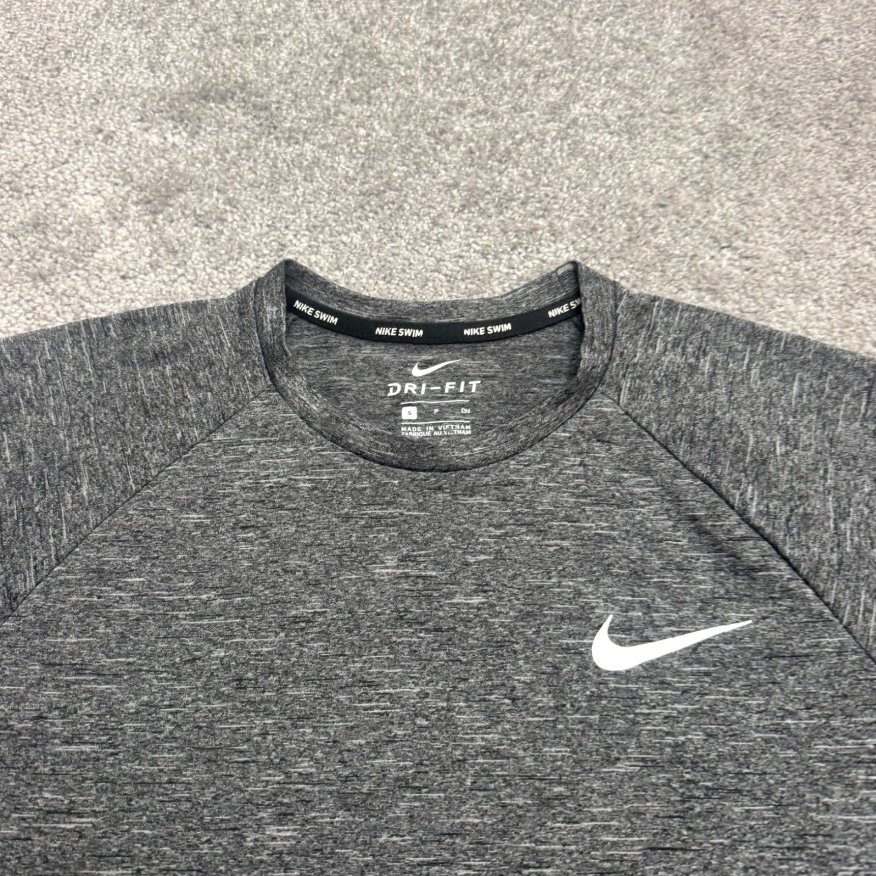 Nike Nike Dri-Fit Mens T-Shirt Shirt S Heather Gray UPF 40 Sun Protection Rash Guard Sports Aquatic Athletic Activewear Size US S / EU 44-46 / 1 - 3 Thumbnail
