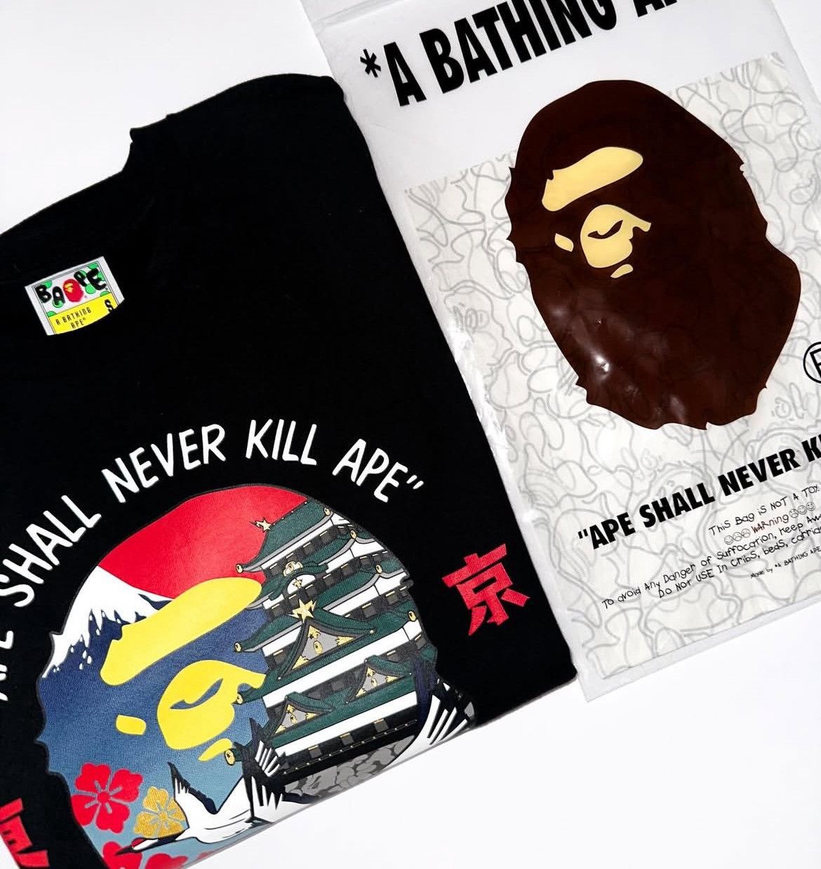 Bape Bape Japan Exclusive Ape Head Tee Size US S / EU 44-46 / 1 - 2 Thumbnail