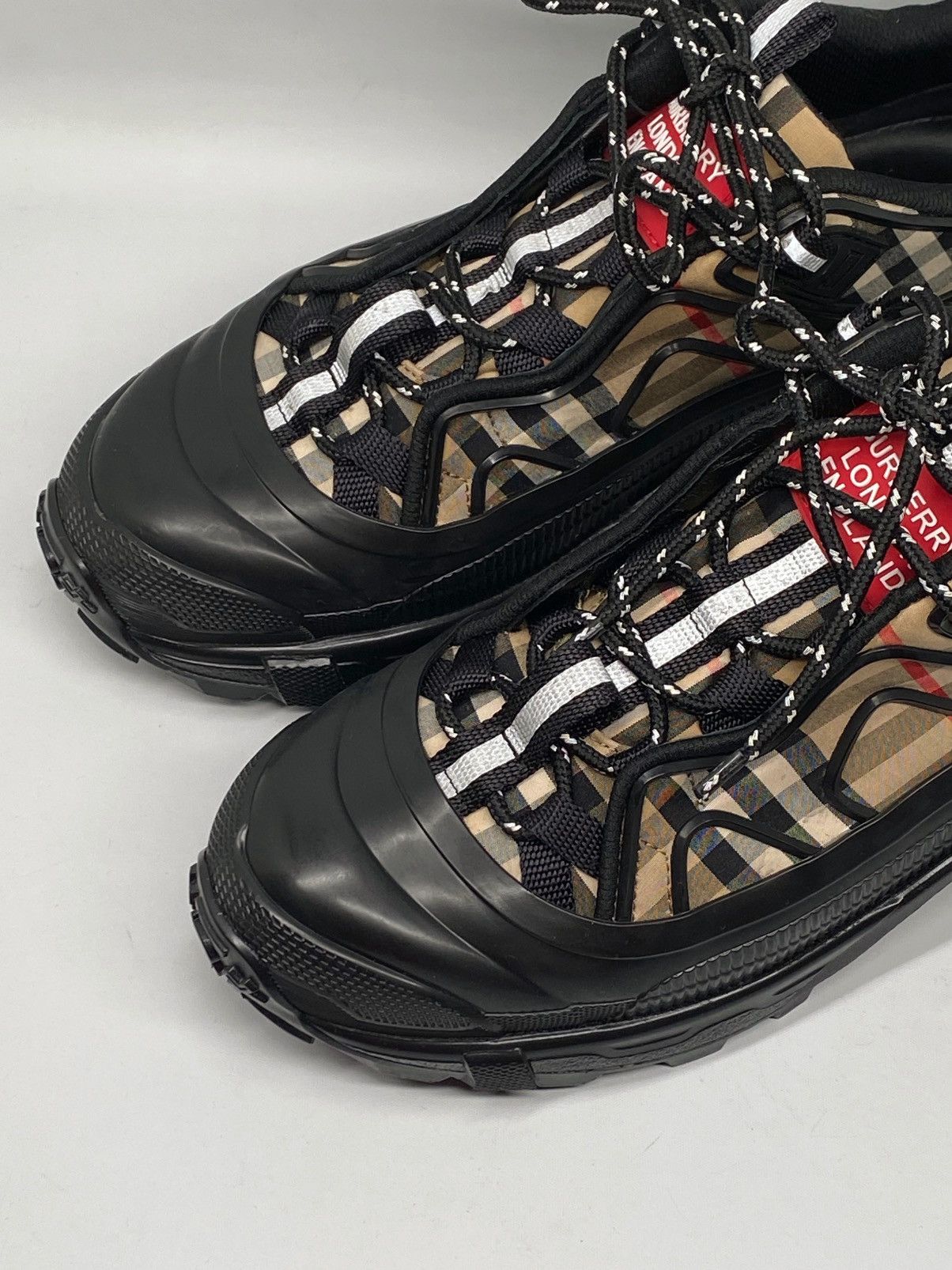 Burberry Burberry Arthur Vintage Check Sneakers size 40/us size 7 Size US 7 / EU 40 - 8 Thumbnail