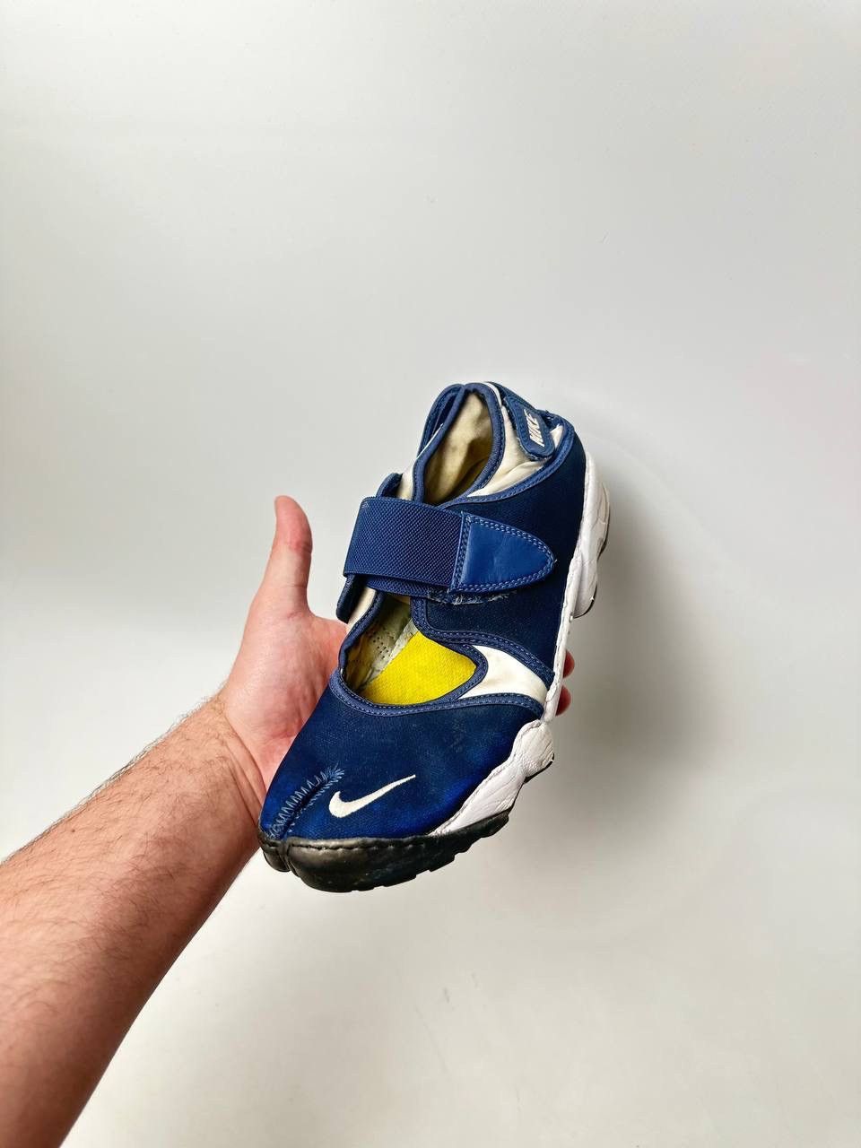 Nike 08s Vintage Ninja Tabi Nike Rift Sandals Japanese Vibe Size US 8 / EU 41 - 7 Thumbnail