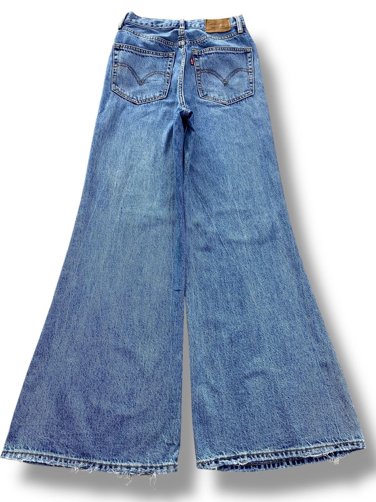 Levi's Levi’s Blue Wash Ripped Style Flare Jeans Size US 26 / EU 42 - 3 Thumbnail