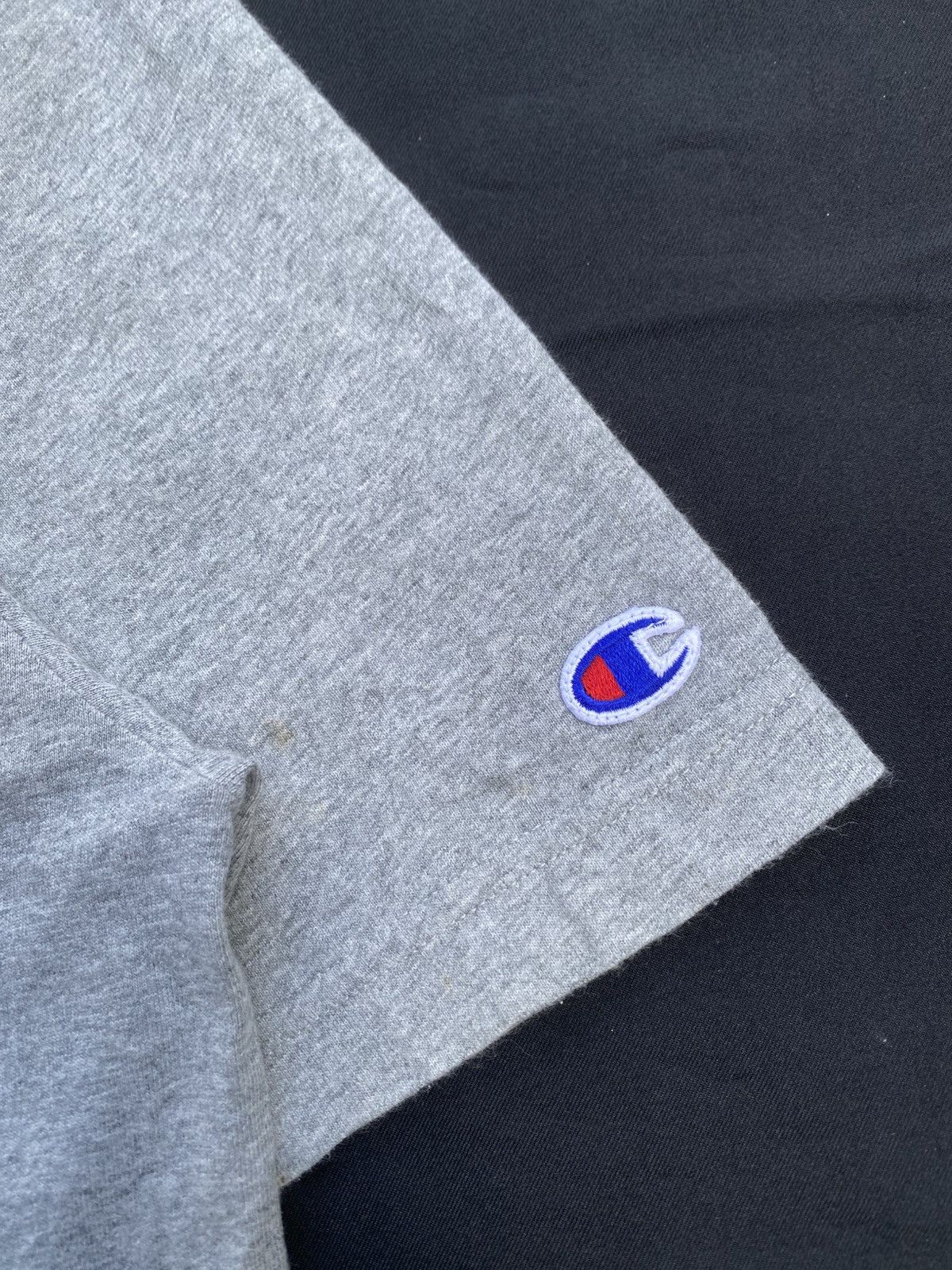 Undefeated Rare Vintage Champion x Undefeated Grey Tshirt Size US L / EU 52-54 / 3 - 14 Thumbnail