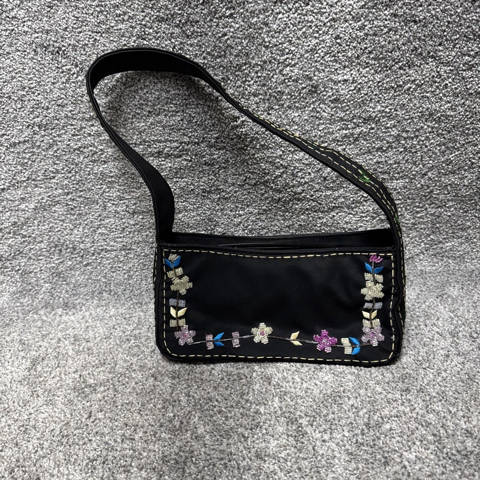 Vintage 90's Y2K Purse Embroidered Beaded Floral Boho in Black, Women's