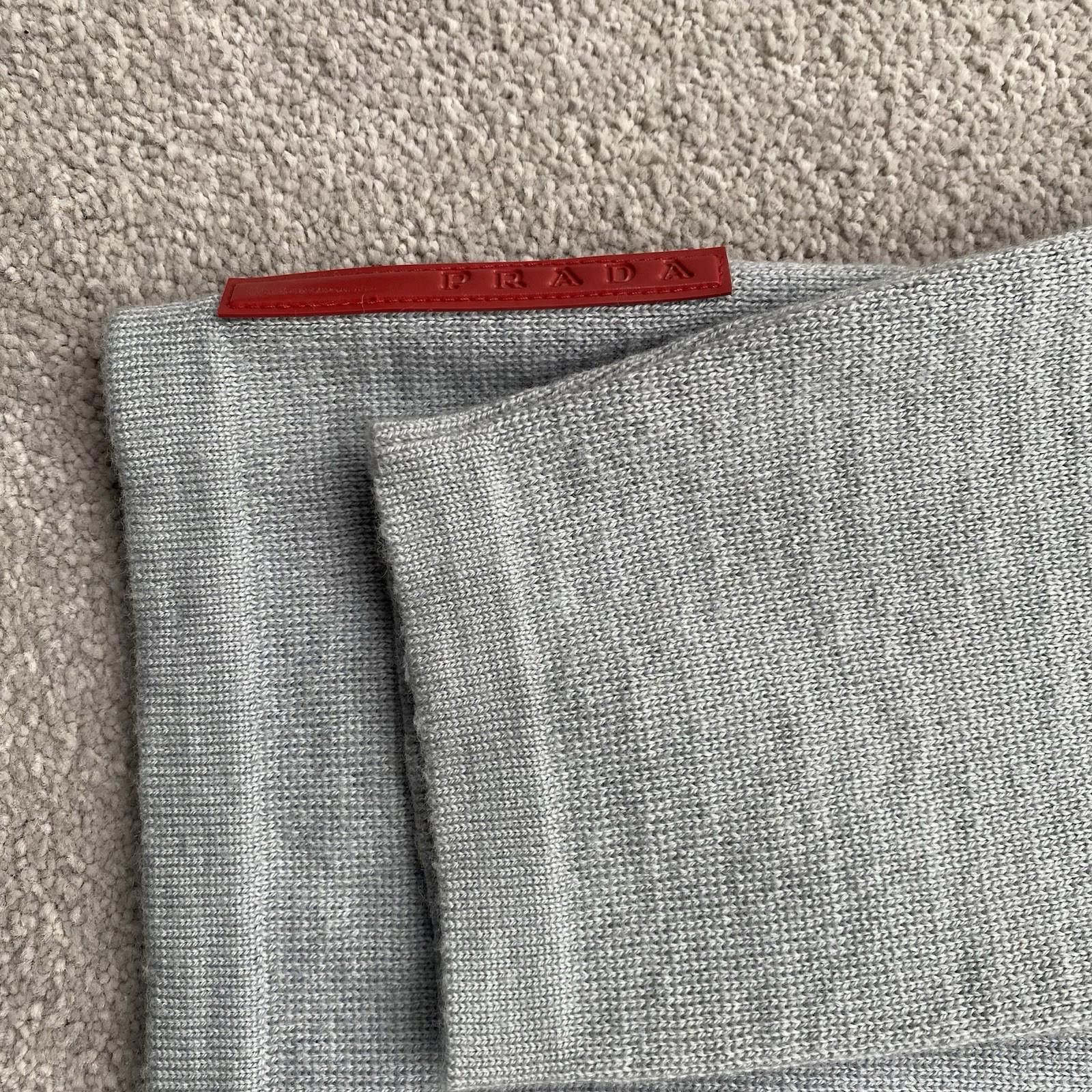 Prada Prada Vintage 100% Wool Red Tab Sweater Size 50 Size US M / EU 48-50 / 2 - 3 Thumbnail