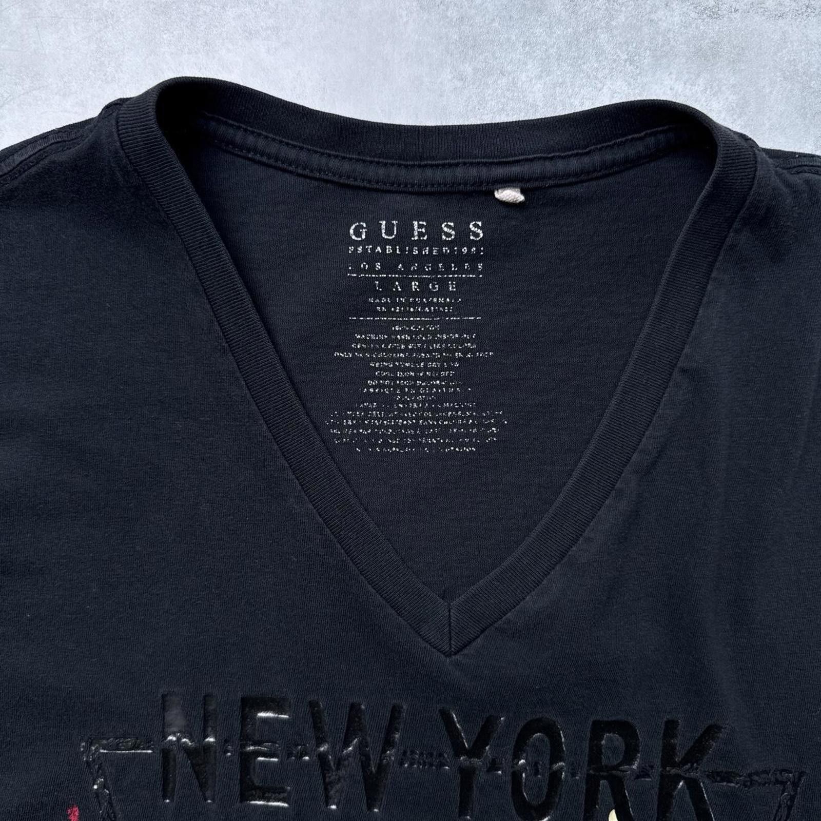 Guess Y2K Guess 00s Black V Neck Grunge t shirt Size US L / EU 52-54 / 3 - 4 Thumbnail