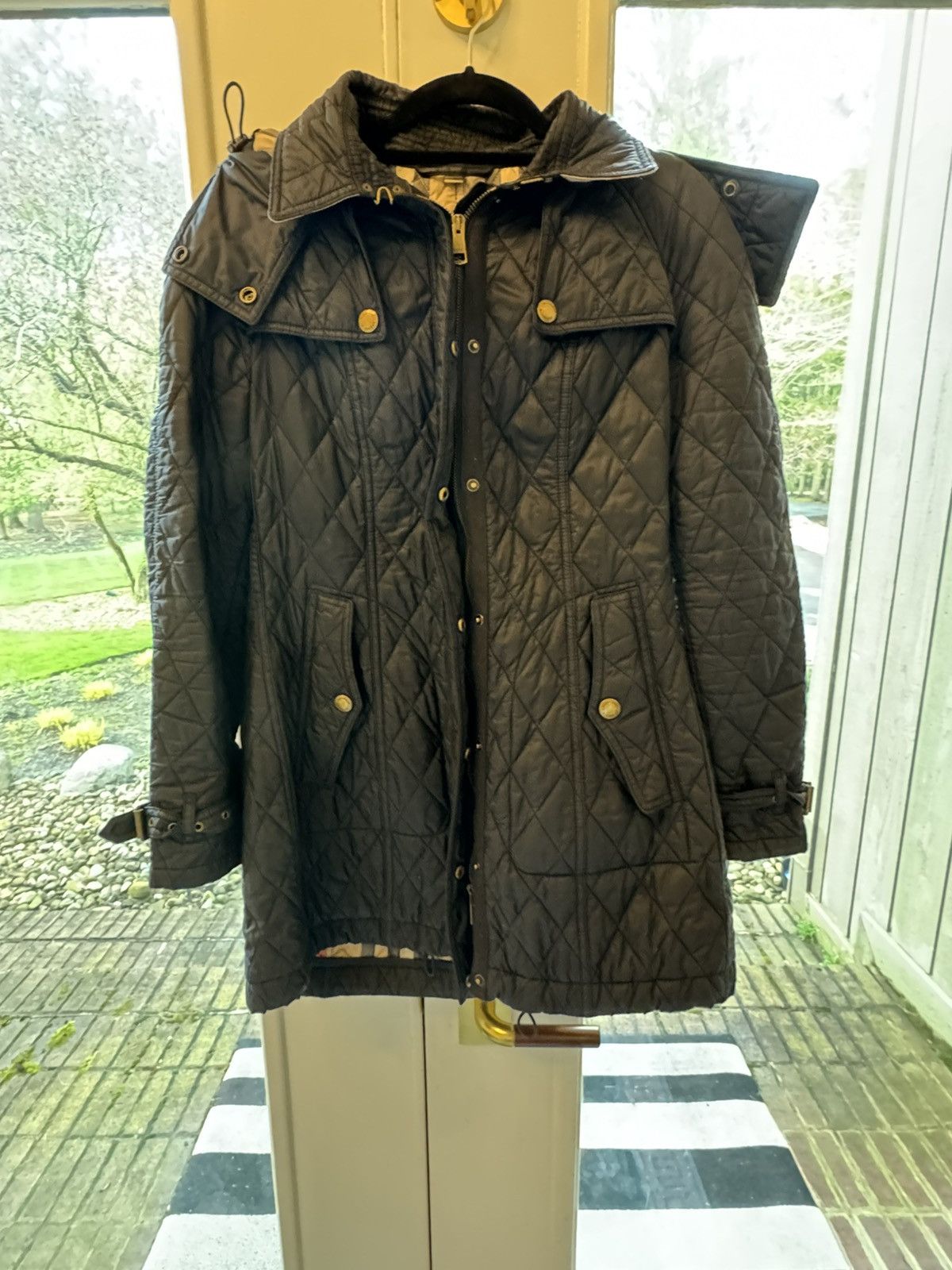 Burberry Quilted Hooded Jacket Size M / US 6-8 / IT 42-44 - 4 Thumbnail