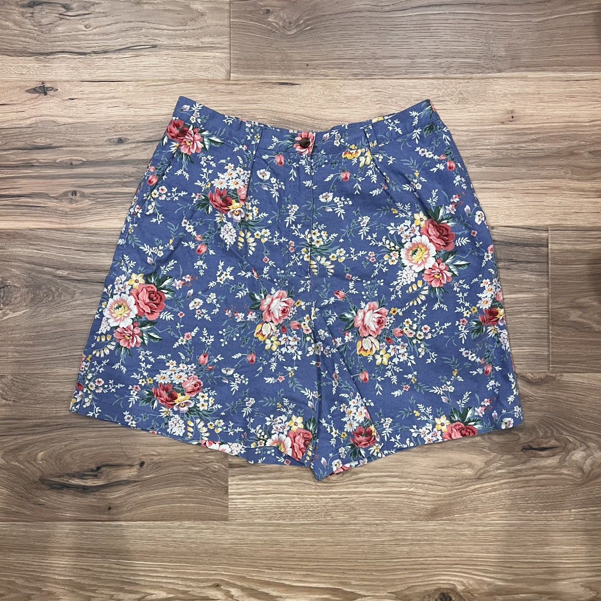 Jones New York Jones New York Sport Large Floral Button Up Shirt and Shorts Size L / US 10 / IT 46 - 5 Thumbnail