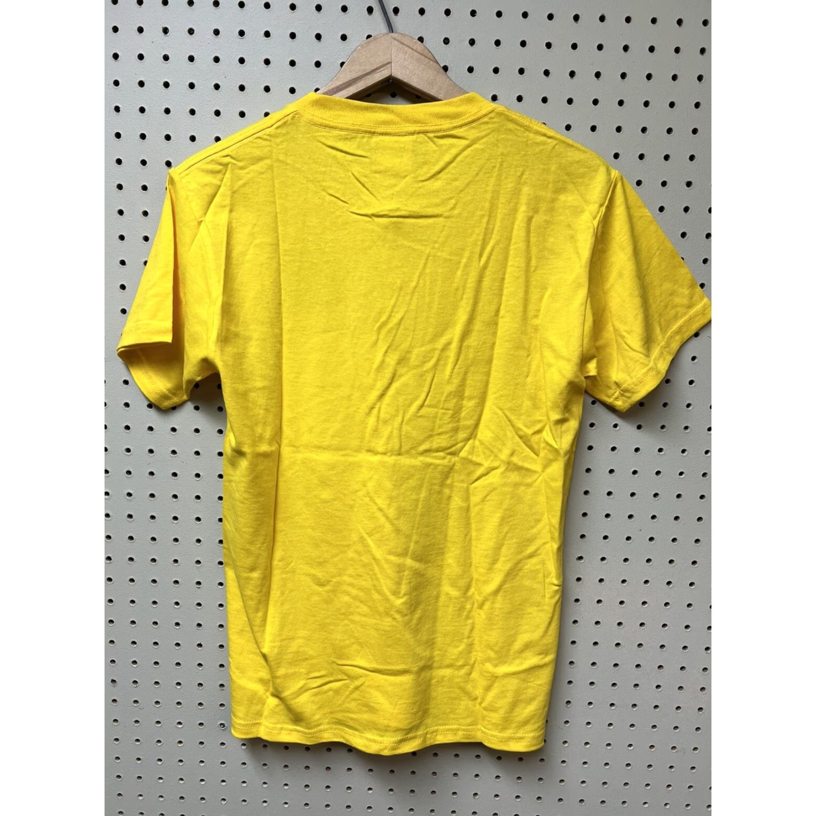 Delta VINTAGE Delta T-Shirt Port Jefferson New York Yellow Short Sleeve Embroidered Small S Mens Crew Neck Cotton Size US S / EU 44-46 / 1 - 2 Thumbnail