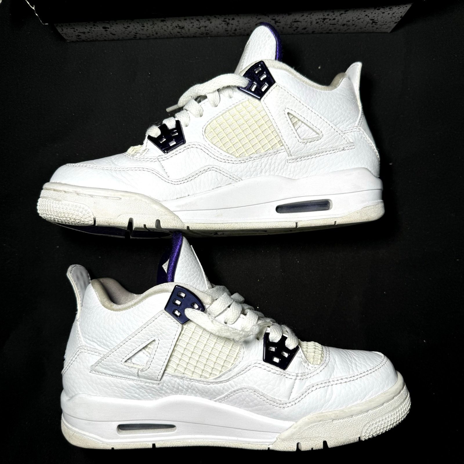 Jordan Brand × Nike Size 5 - Nike Air Jordan 4 Retro GS Purple Metallic Shoes Size US 5 / EU 37 - 2 Thumbnail