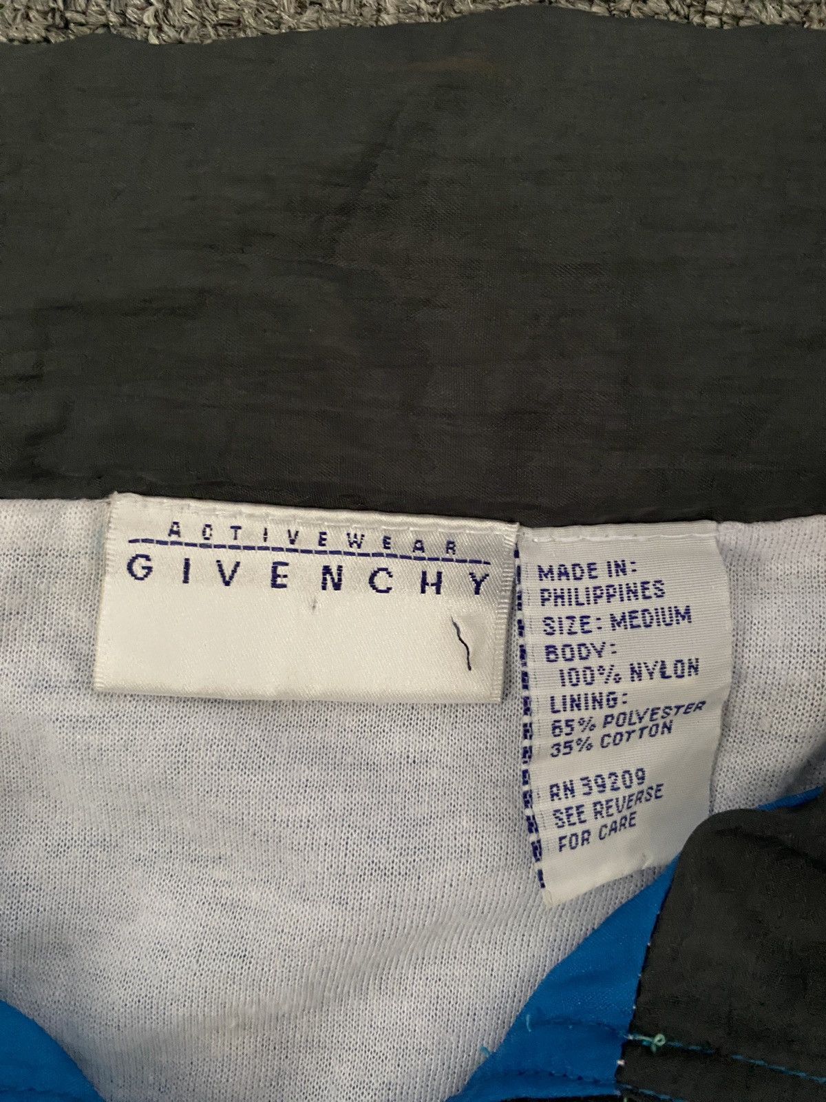 Givenchy vintage Givenchy activewear jacket Size US M / EU 48-50 / 2 - 4 Thumbnail