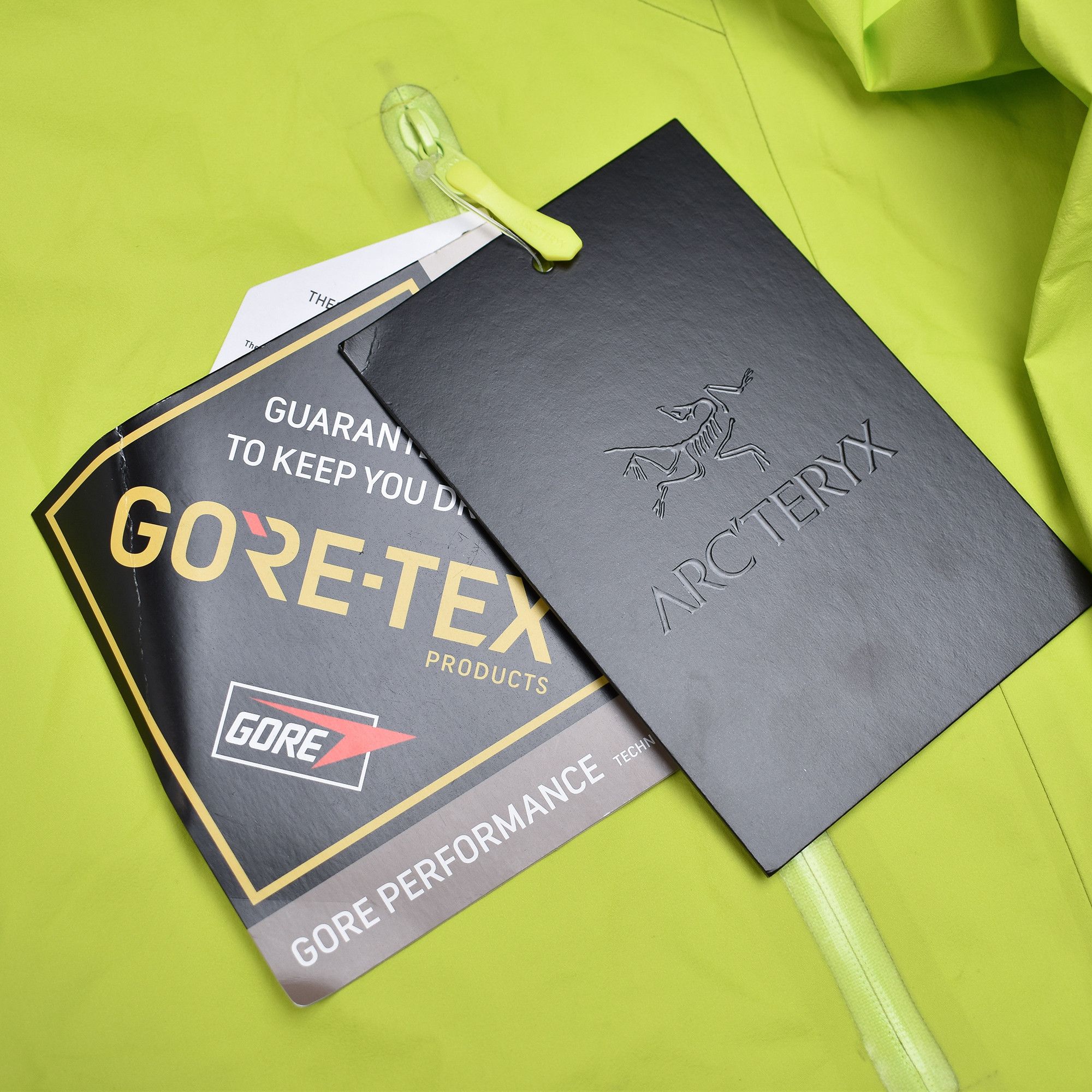 Arc'teryx *BNWT* ARC'TERYX Size US XL / EU 56 / 4 - 2 Thumbnail