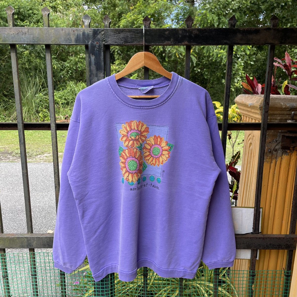 Vintage 🔥Vintage 90s North Start At Tahoe Pop Art Flower Sweatshirts Size US M / EU 48-50 / 2 - 1 Thumbnail