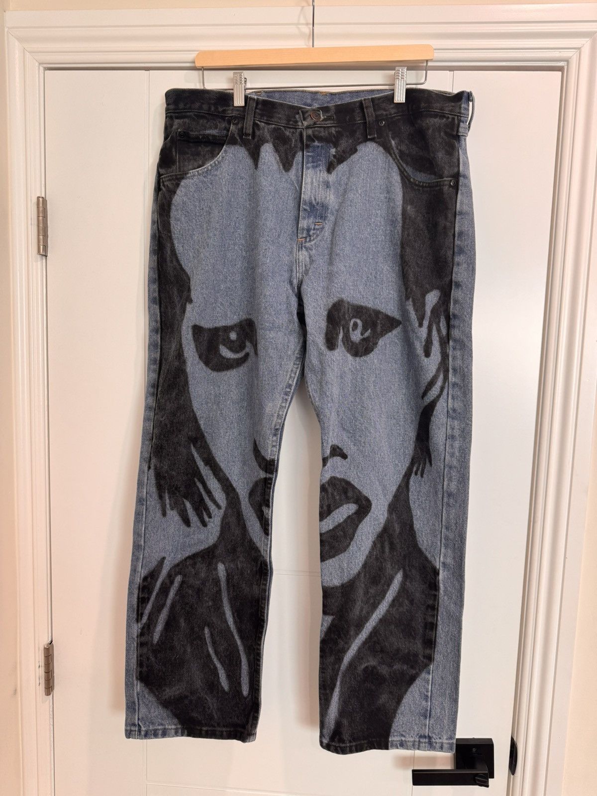 Other Belacartes ‘’Marilyn Manson’ Airbrushed Jeans - 36 Size US 36 / EU 52 - 1 Thumbnail