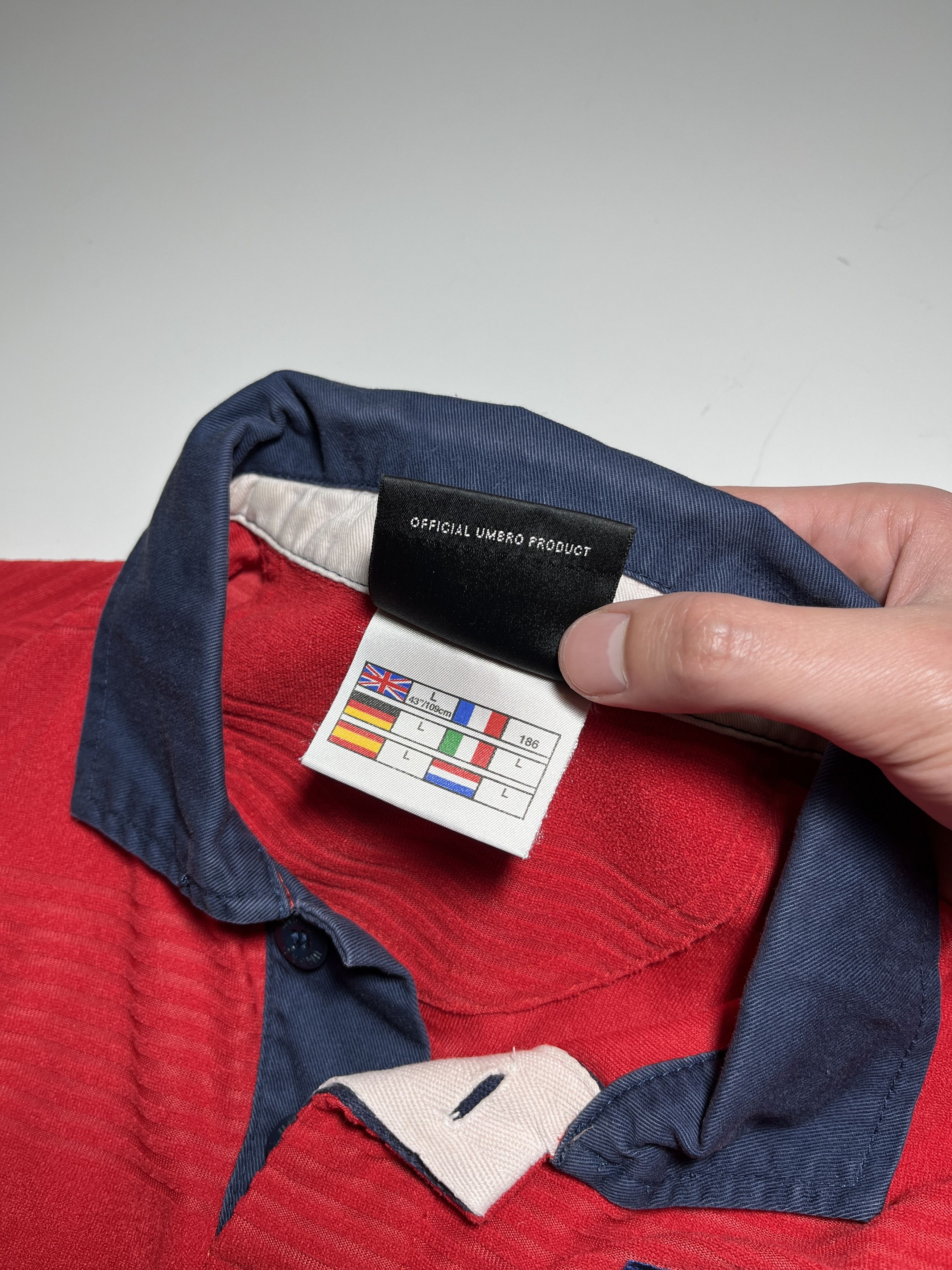Umbro × Vintage Umbro England National Team 1999-2001 Away Football Jersey Size US L / EU 52-54 / 3 - 9 Thumbnail
