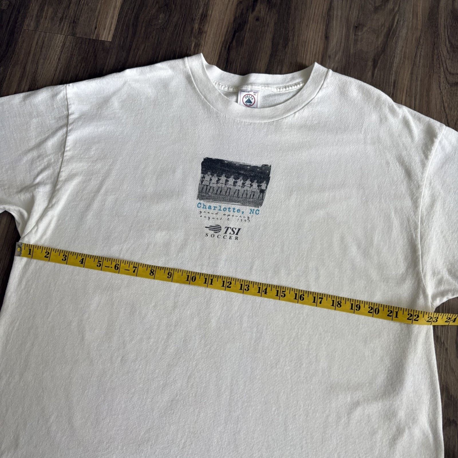 Vintage Vintage Soccer T-Shirt Men's Size XL White 1997 Size US XL / EU 56 / 4 - 4 Thumbnail