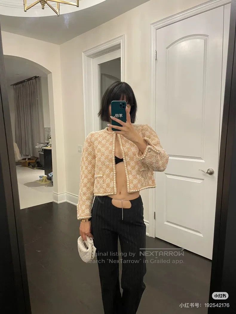 Chanel Chanel Tweed-patterned knitted jacket Size XS / US 0-2 / IT 36-38 - 8 Thumbnail