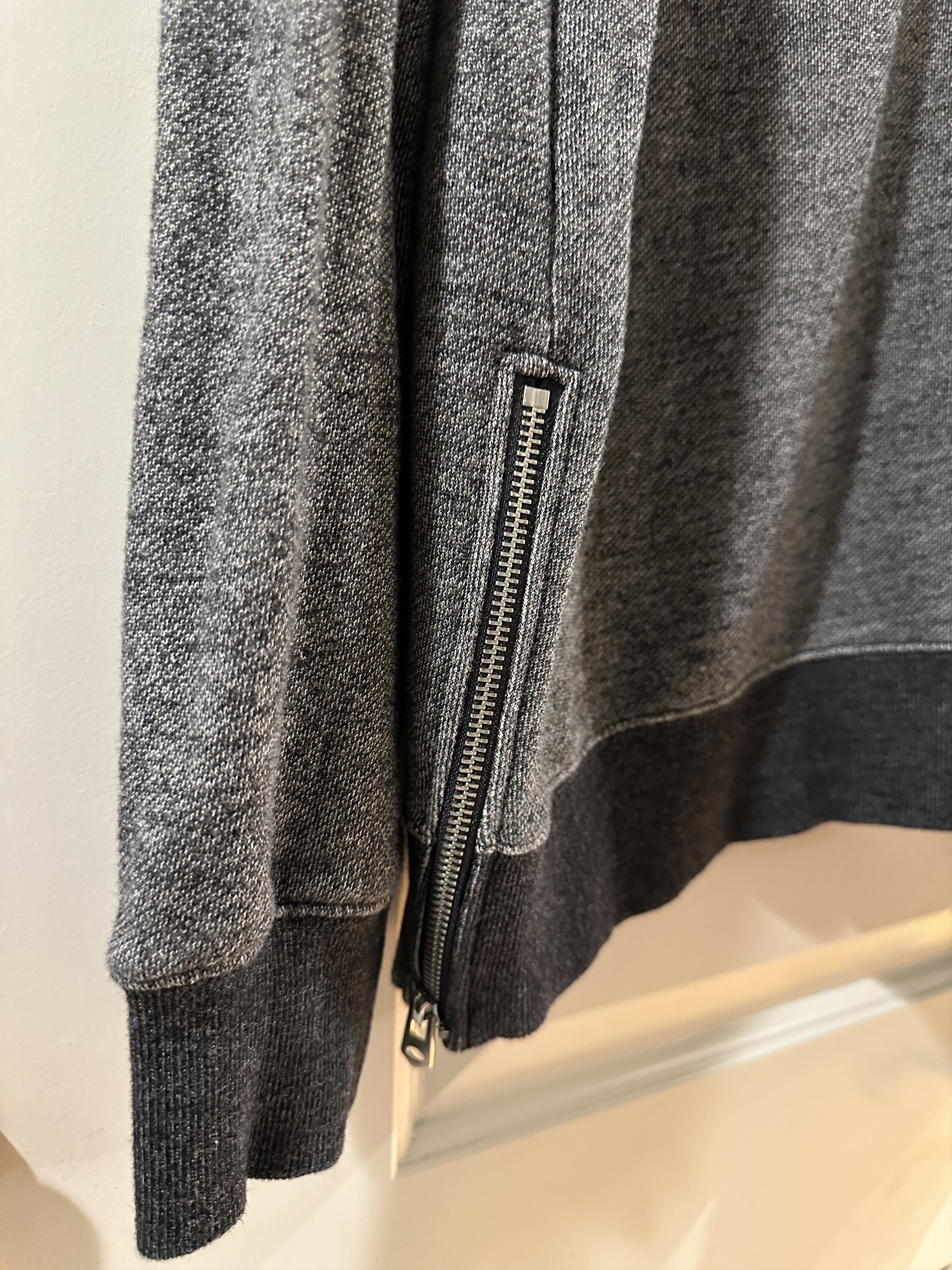 H&M H&M Men's Crew Neck Sweater - Size Large, Long Sleeve Size US L / EU 52-54 / 3 - 6 Thumbnail