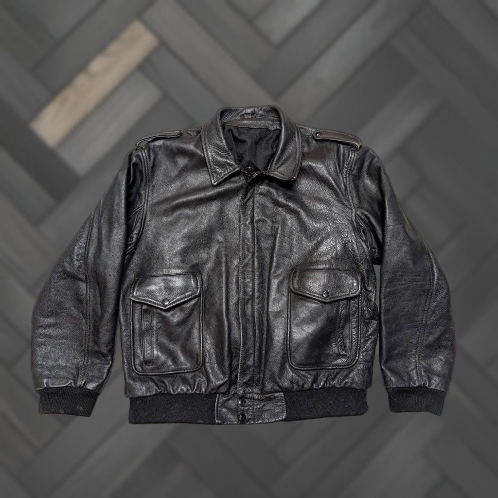 Vintage VINTAGE A2 leather jacket FLIGHT bomber 46 motorcycle FLYERS aviation 1990s Size US XL / EU 56 / 4 - 1 Thumbnail