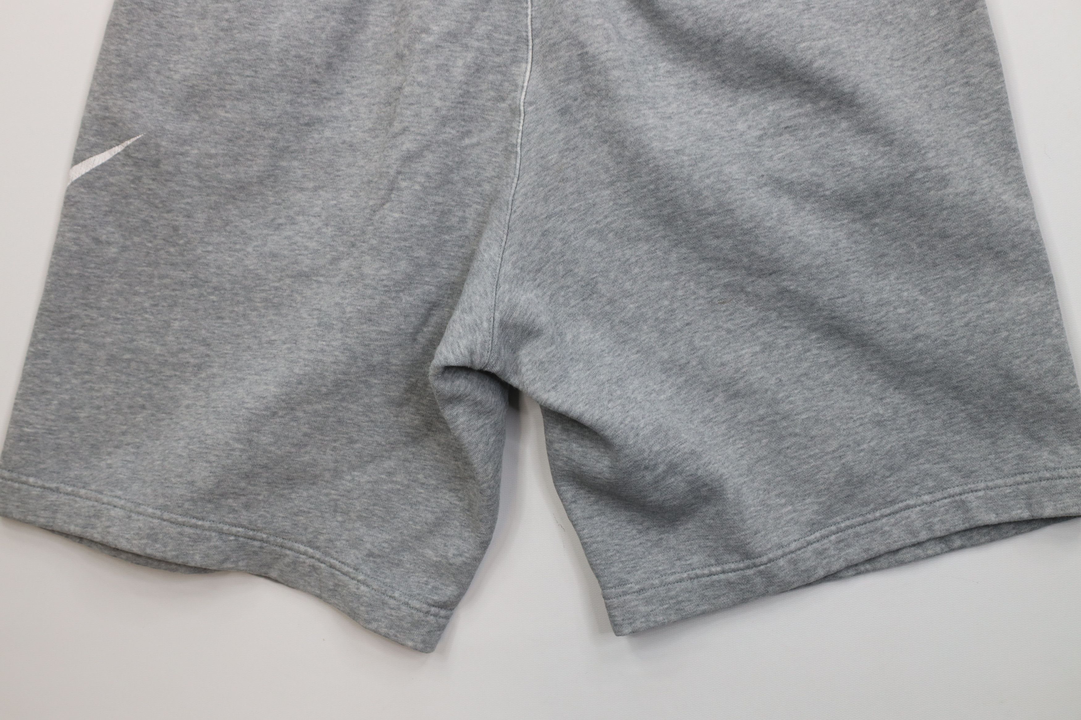 Nike Vintage Y2K Nike Above Knee Big Swoosh Logo Shorts Size US 32 / EU 48 - 13 Thumbnail