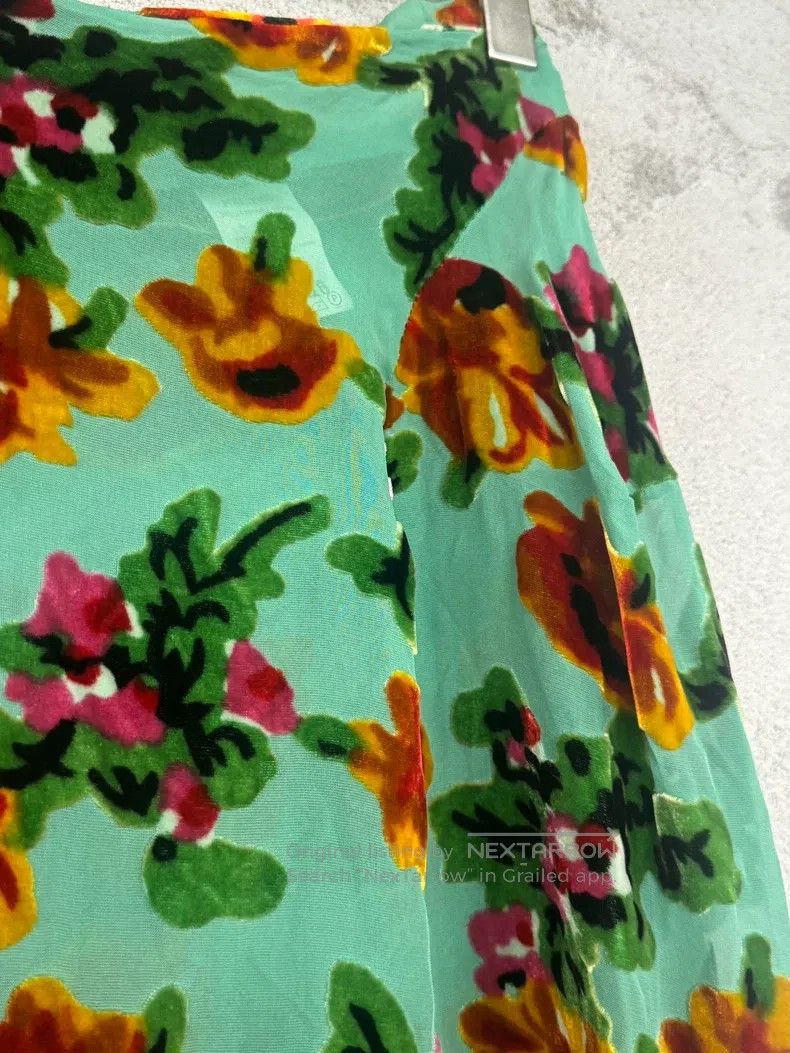Yohji Yamamoto YOHJI YAMAMOTO size XS Velvet floral short skirt Size 23" - 4 Thumbnail