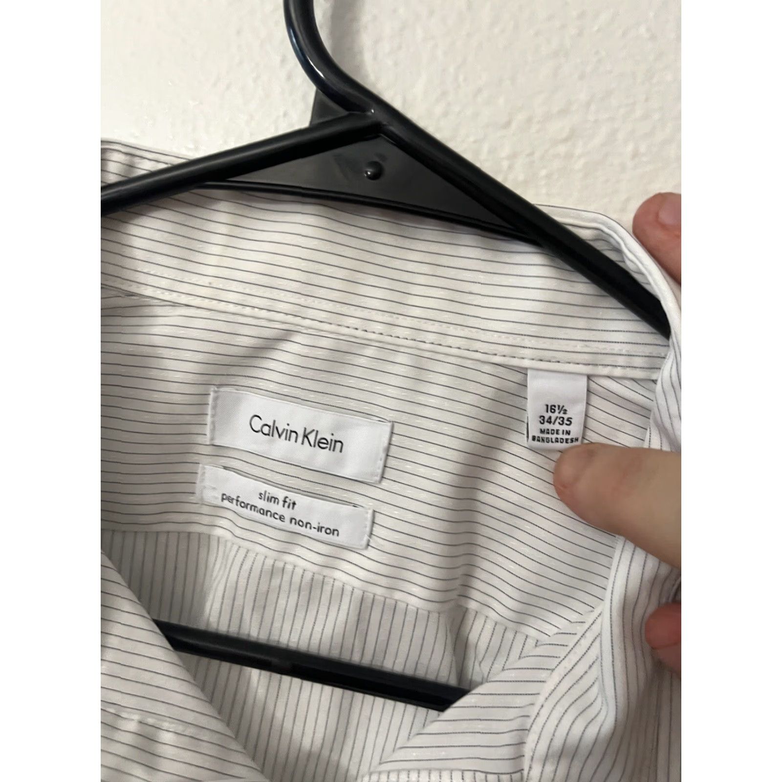 Calvin Klein Calvin Klein Dress Shirt Men 16.5 White Striped Slim Fit Non-Iron Size US L / EU 52-54 / 3 - 3 Thumbnail