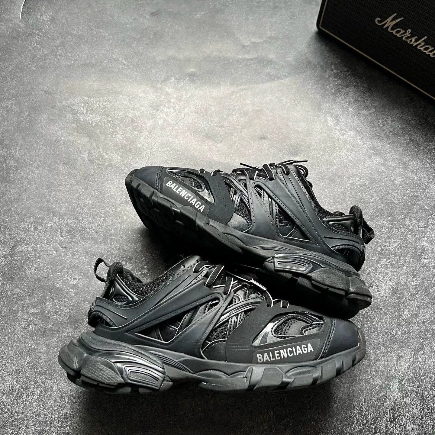 Balenciaga Balenciaga Black Lowtop Sneakers 36 Men Size US 5 / EU 37 - 1 Thumbnail