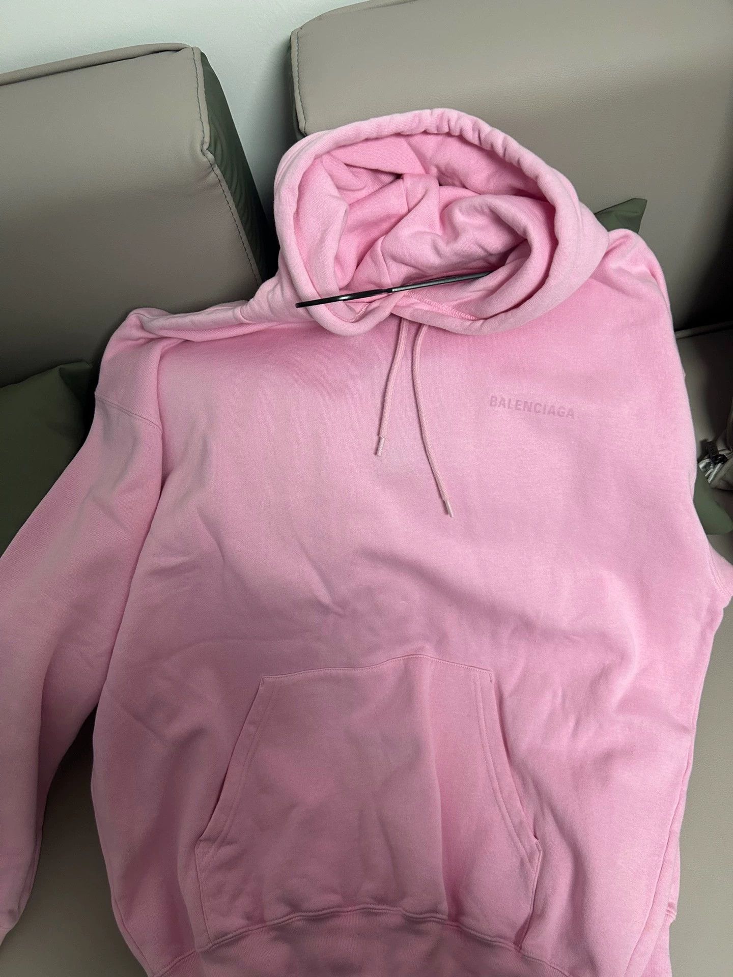 Balenciaga Balenciaga Hoodie New No Tags Size XS / US 0-2 / IT 36-38 - 1 Thumbnail