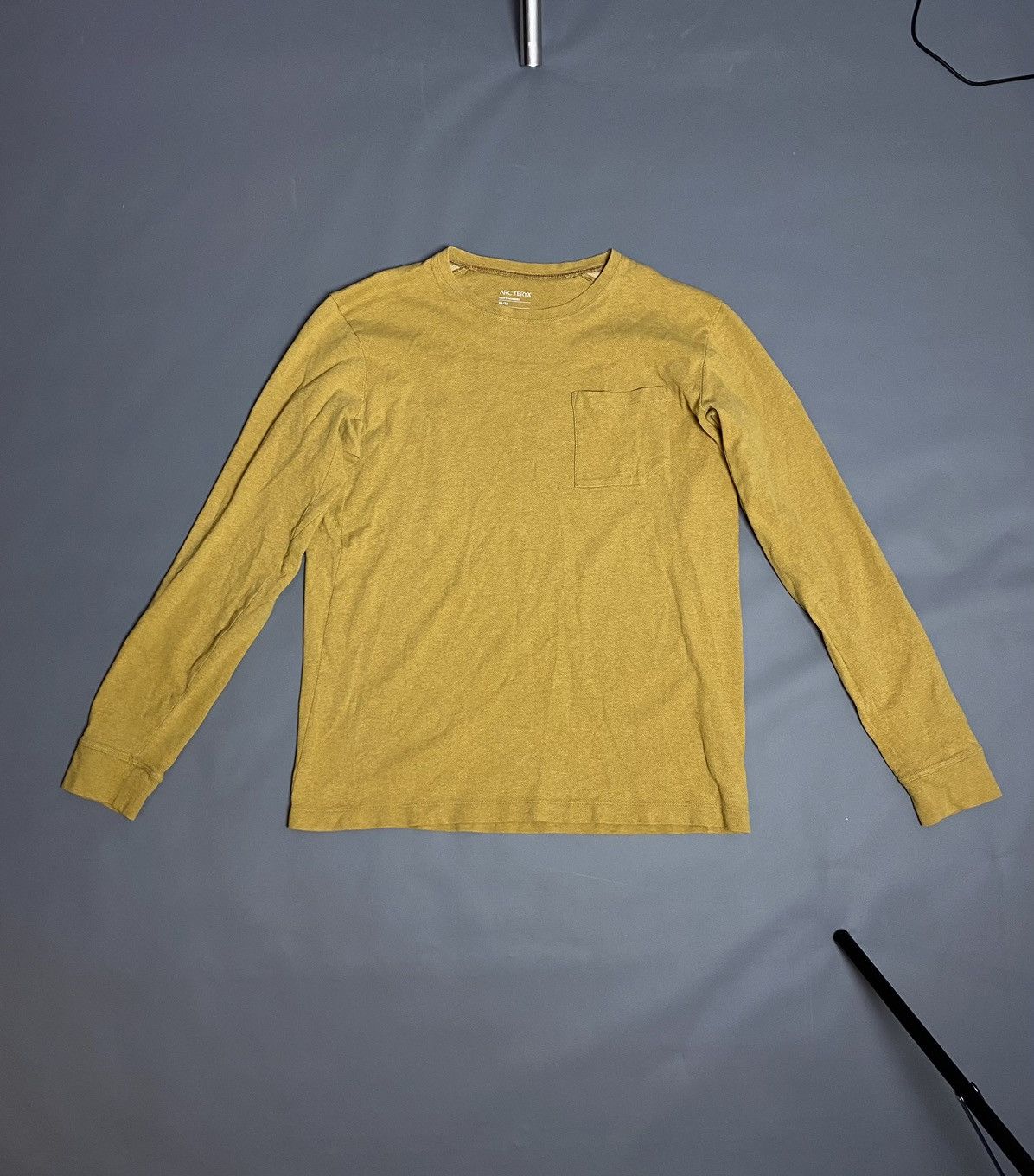 Arc'teryx Arc'teryx Sirrus Pocket Logo Long Sleeve Shirt Mustard Sz M Size US M / EU 48-50 / 2 - 1 Thumbnail