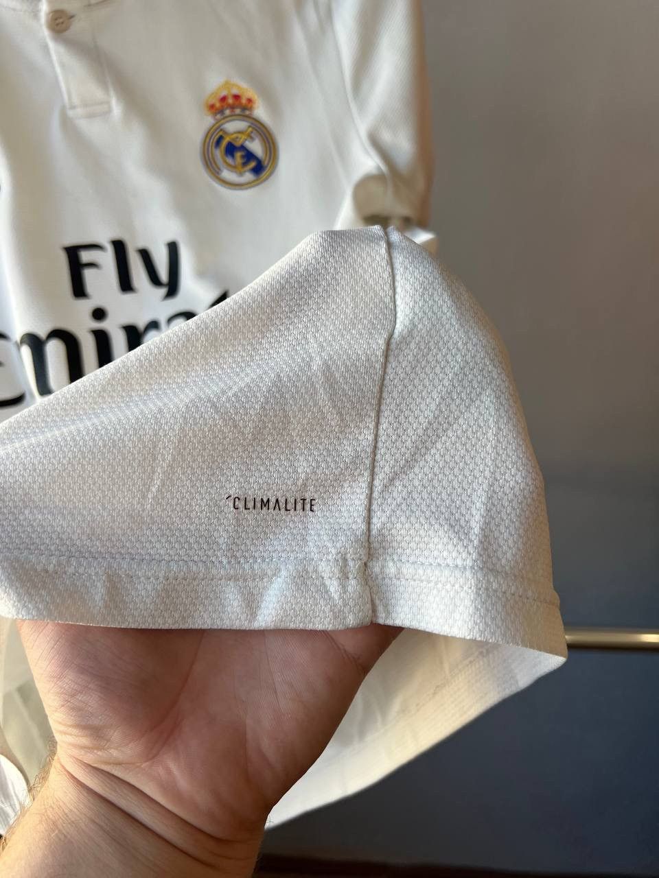 Adidas 2018/19 REAL MADRID HOME SOCCER JERSEY FOOTBALL SHIRT SIZE S Size US S / EU 44-46 / 1 - 11 Thumbnail