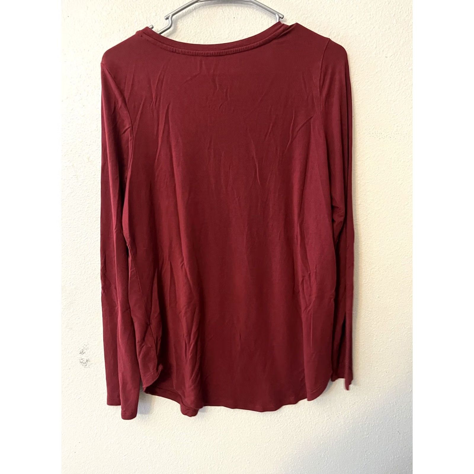 Vintage Tahari Crew Neck T-Shirt Women Maroon Medium Short Sleeve Cotton Modal SpandexBasic Vintage? No - Regular Size M Adult Womens Shirt Size M / US 6-8 / IT 42-44 - 2 Thumbnail
