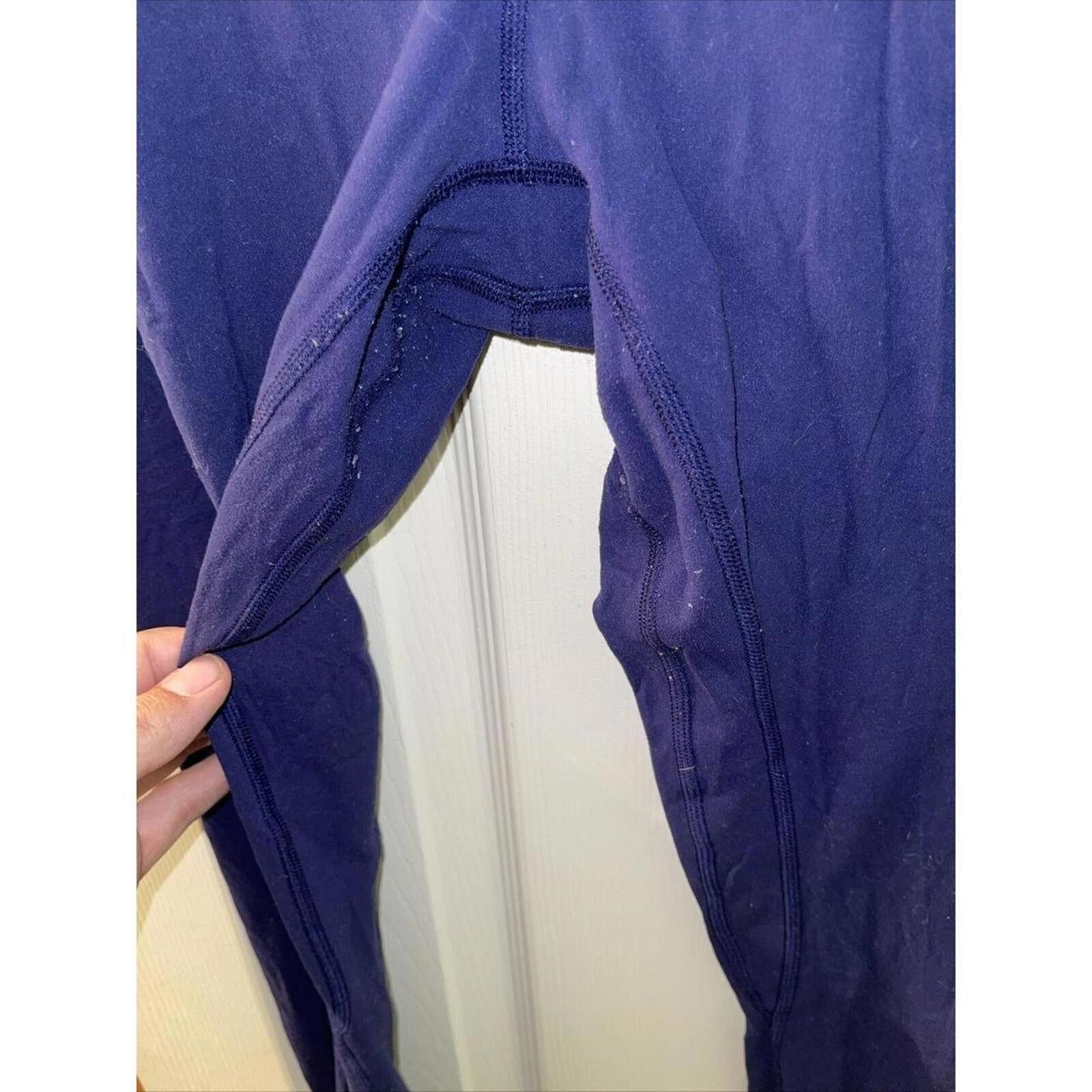Lululemon LuluLemon High-Waisted Purple Leggings for Activewear Size 36" / US 14 / IT 50 - 3 Thumbnail