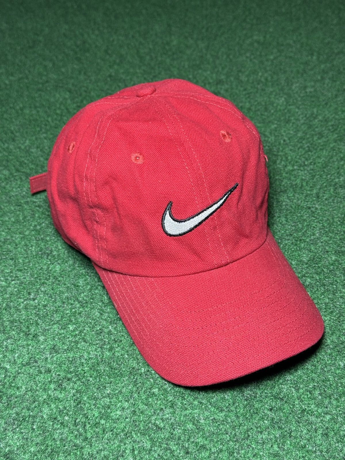 Nike Vintage Nike 90s Swoosh Check Strapback Red Baseball Hat Size ONE SIZE - 1 Thumbnail