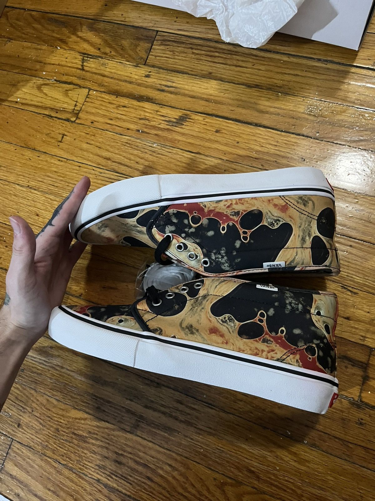 Supreme Supreme blood and semen vans mids Size US 10 / EU 43 - 2 Thumbnail