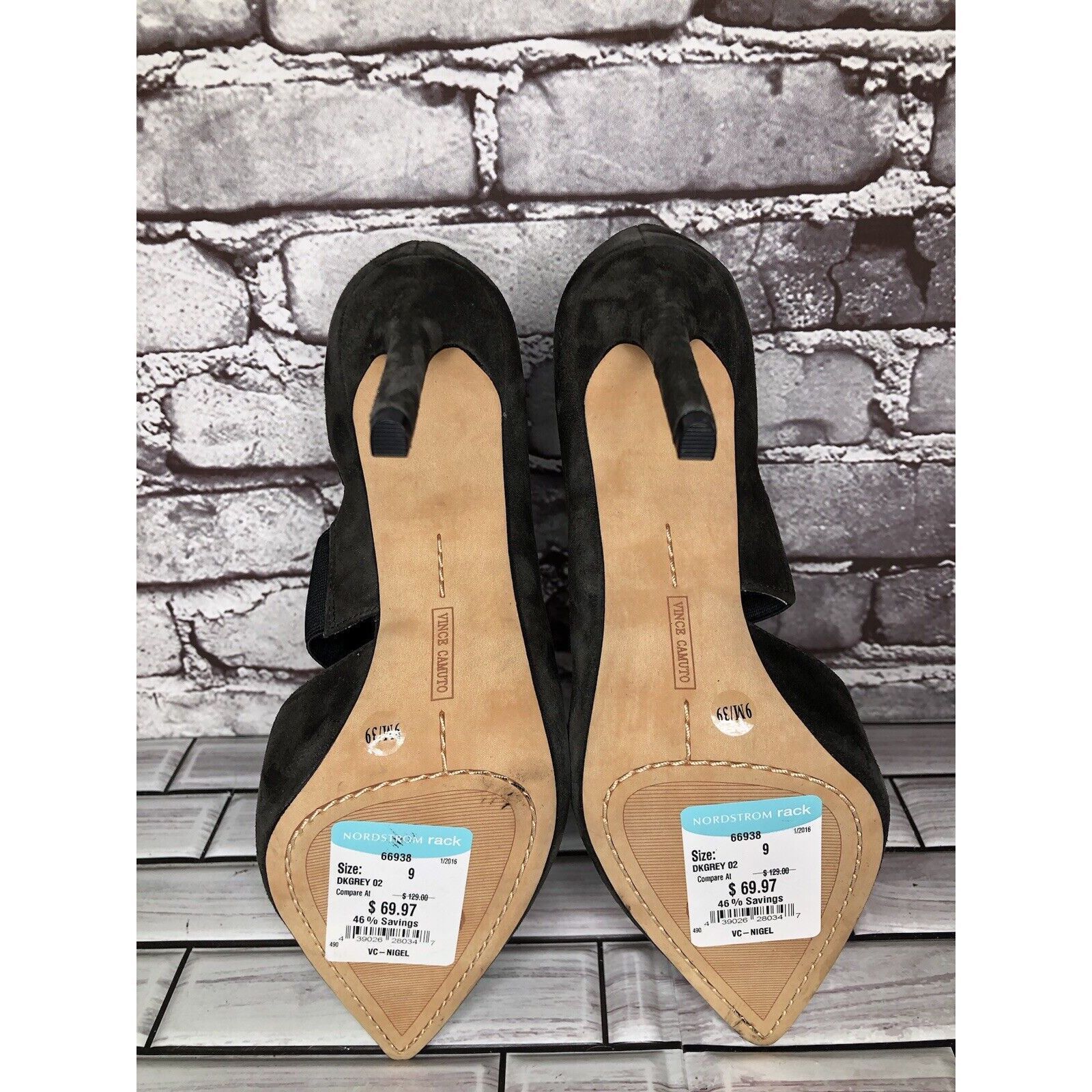 Vince Camuto Vince Camuto Nigel Charcoal Gray Suede Elastic Pointed Toe H Size US 9 / IT 39 - 18 Thumbnail