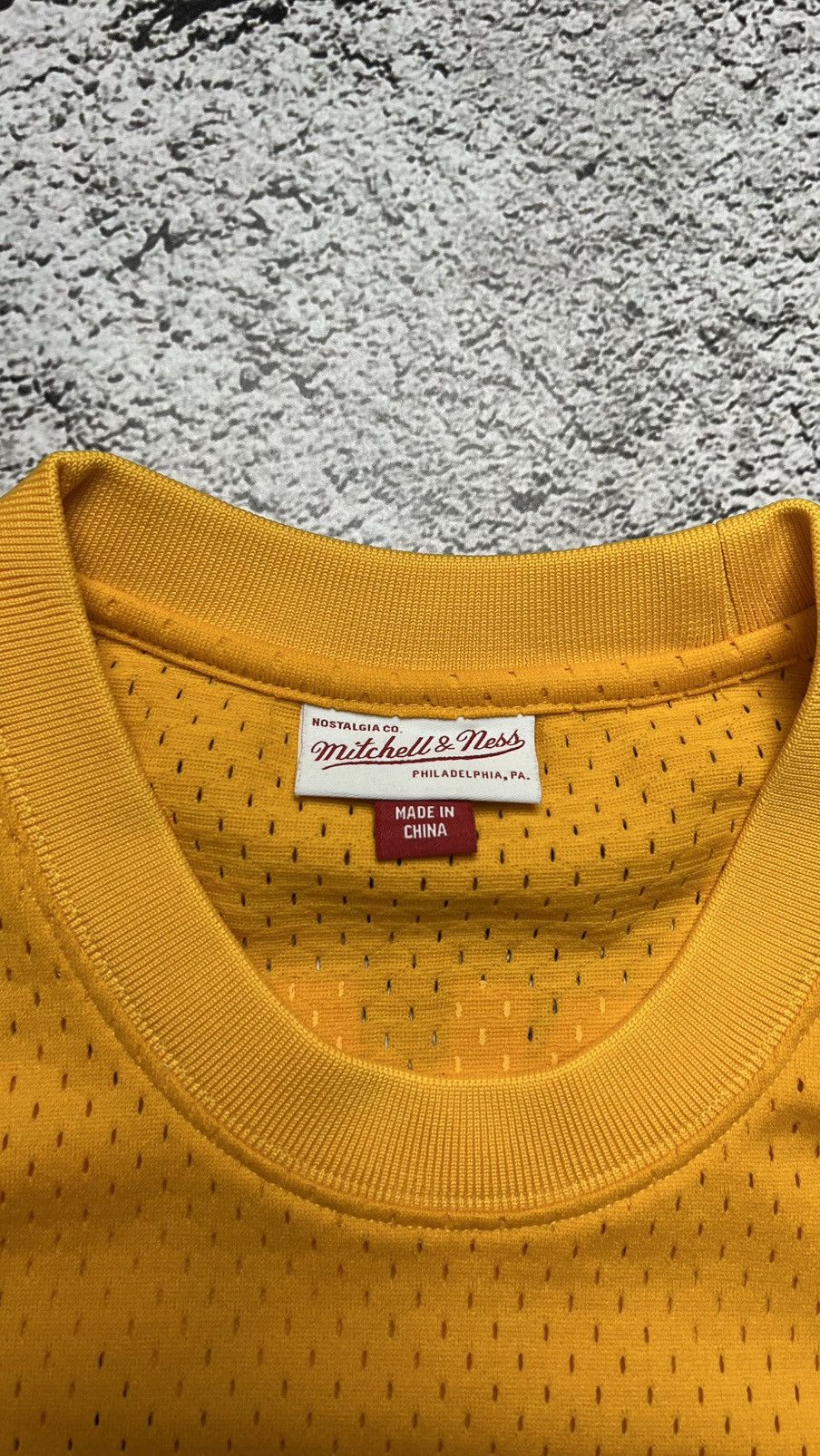 Mitchell & Ness VTG 90’s Shaquille O’Neal lakers Mitchell & ness jersey LAL Size US M / EU 48-50 / 2 - 5 Thumbnail