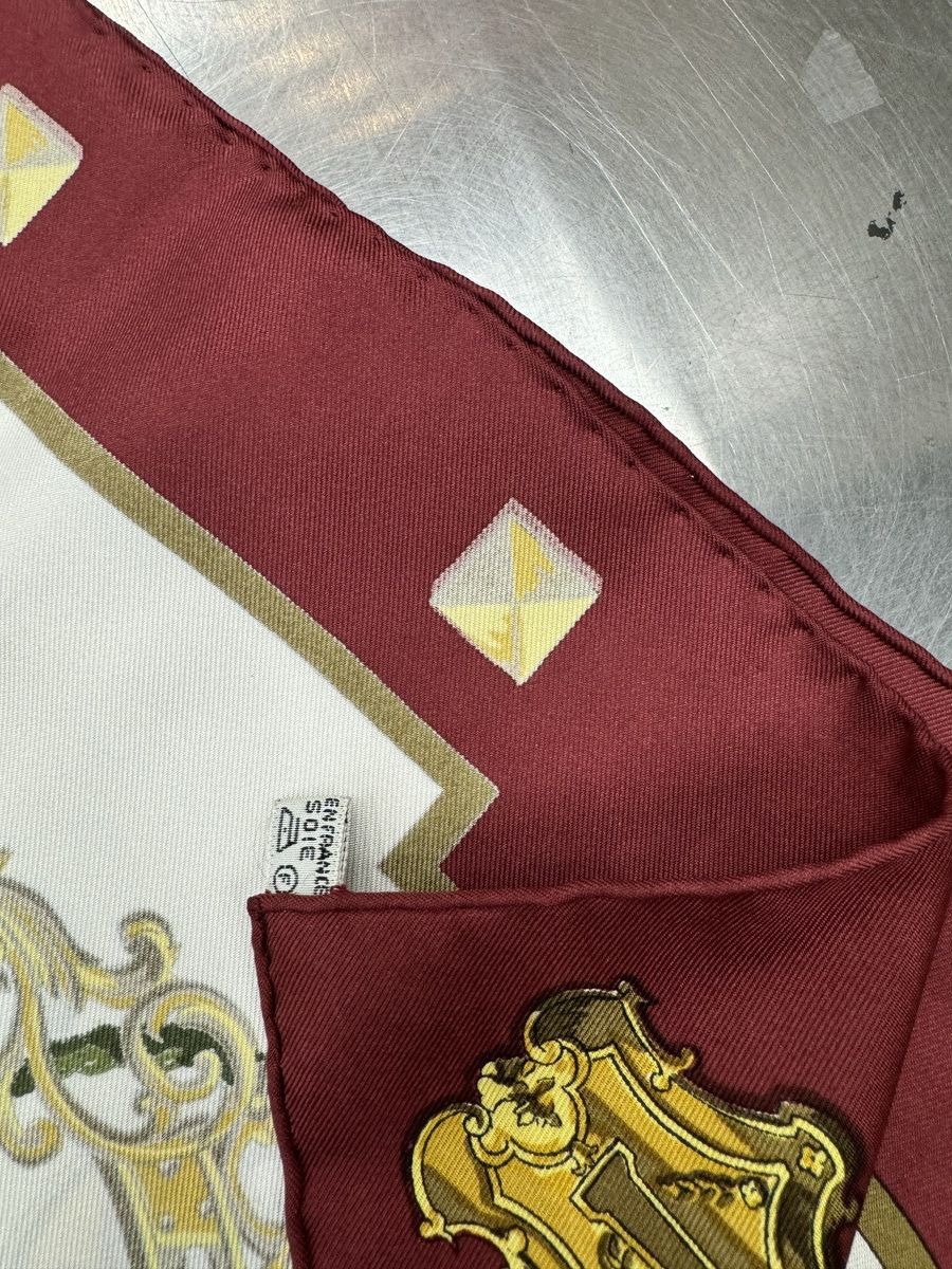 Hermes Hermes silk scarf keys les cles . Rare ,90s vintage Size ONE SIZE - 11 Thumbnail