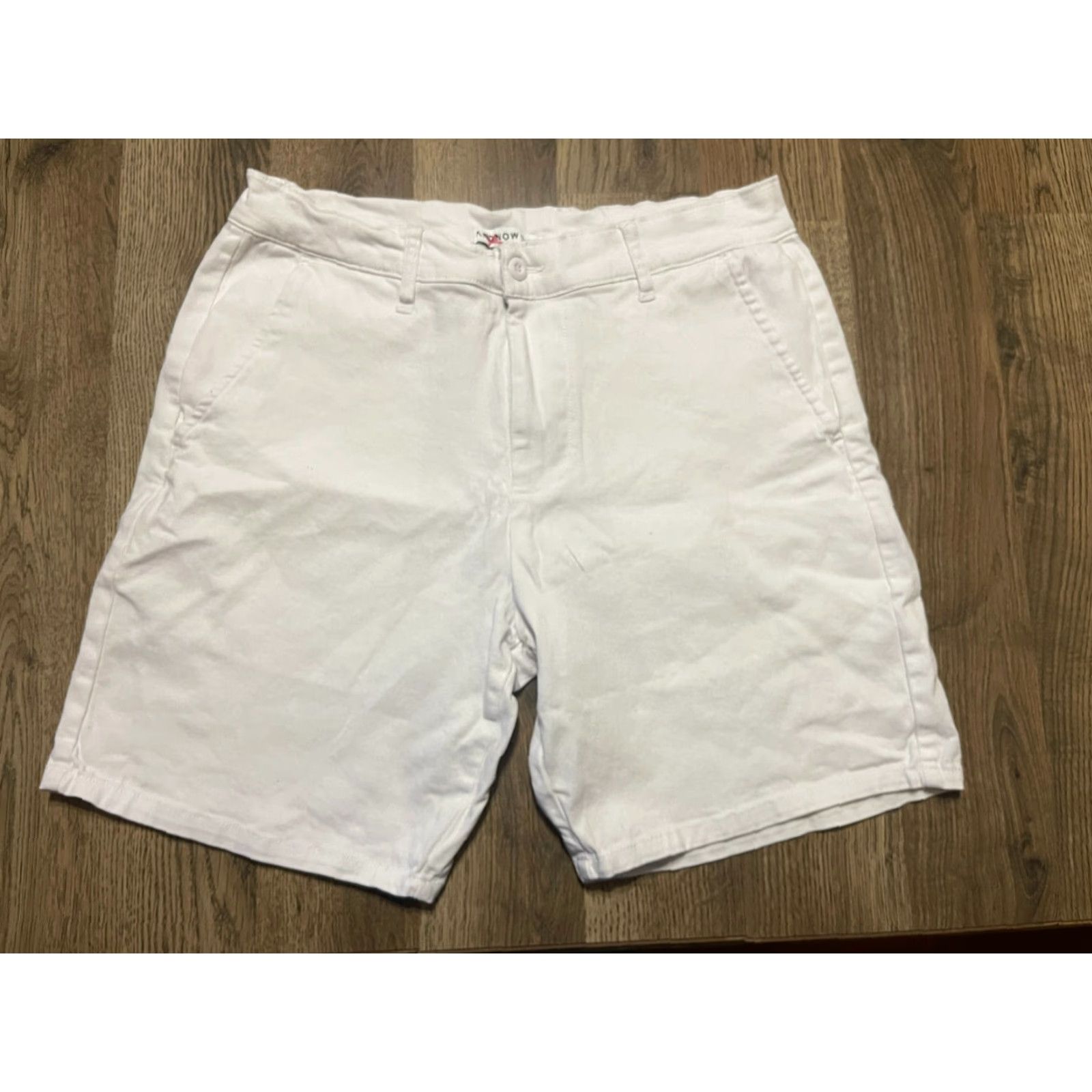 Vintage AND NOW THIS Shorts Men's 31 White Pockets Flat Front Casual Chino Regular Size US 31 - 2 Thumbnail