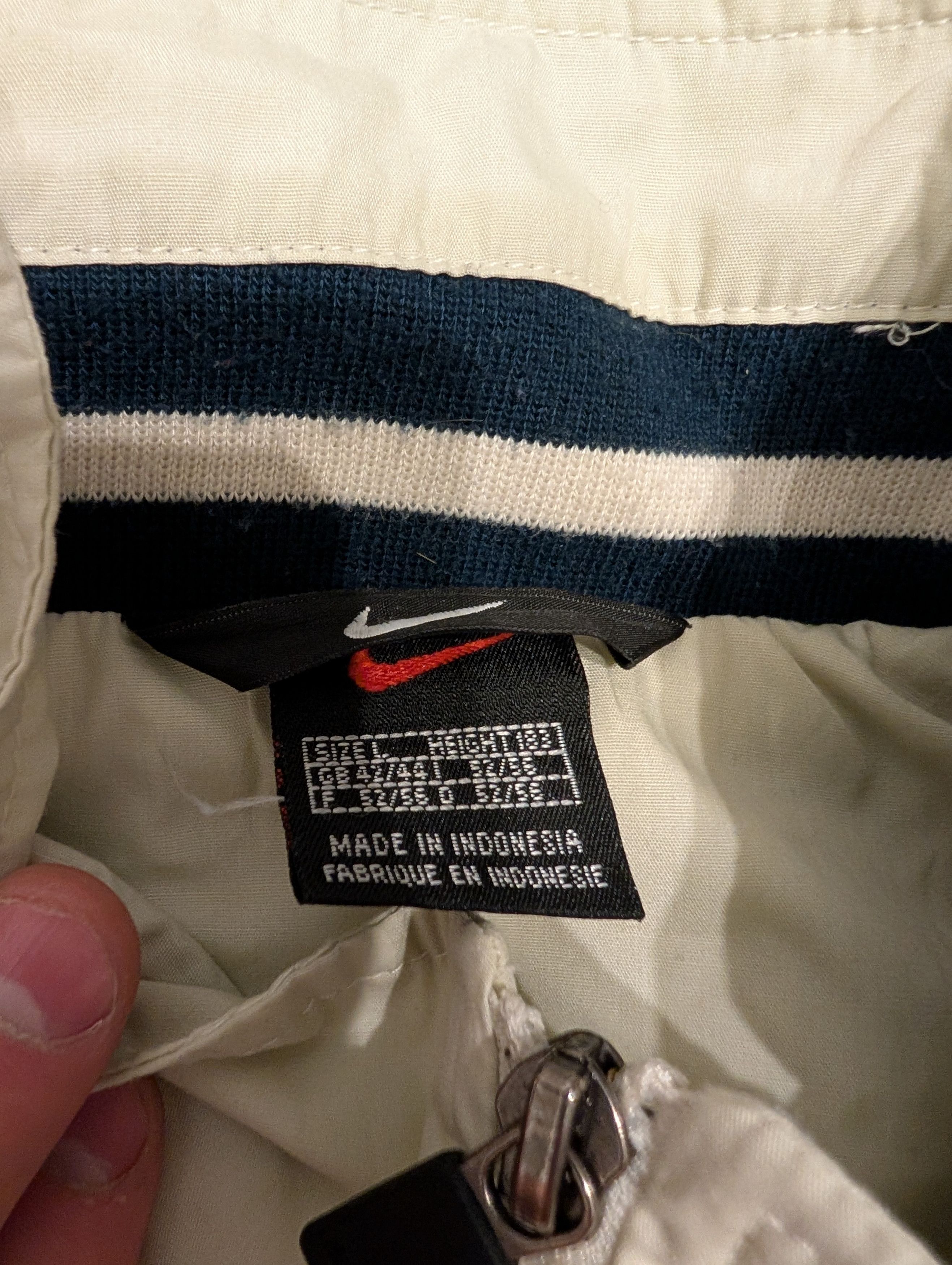 Nike × Vintage Vintage Nike Jacket / Old School Spellout Logo / 90s Size US L / EU 52-54 / 3 - 2 Thumbnail