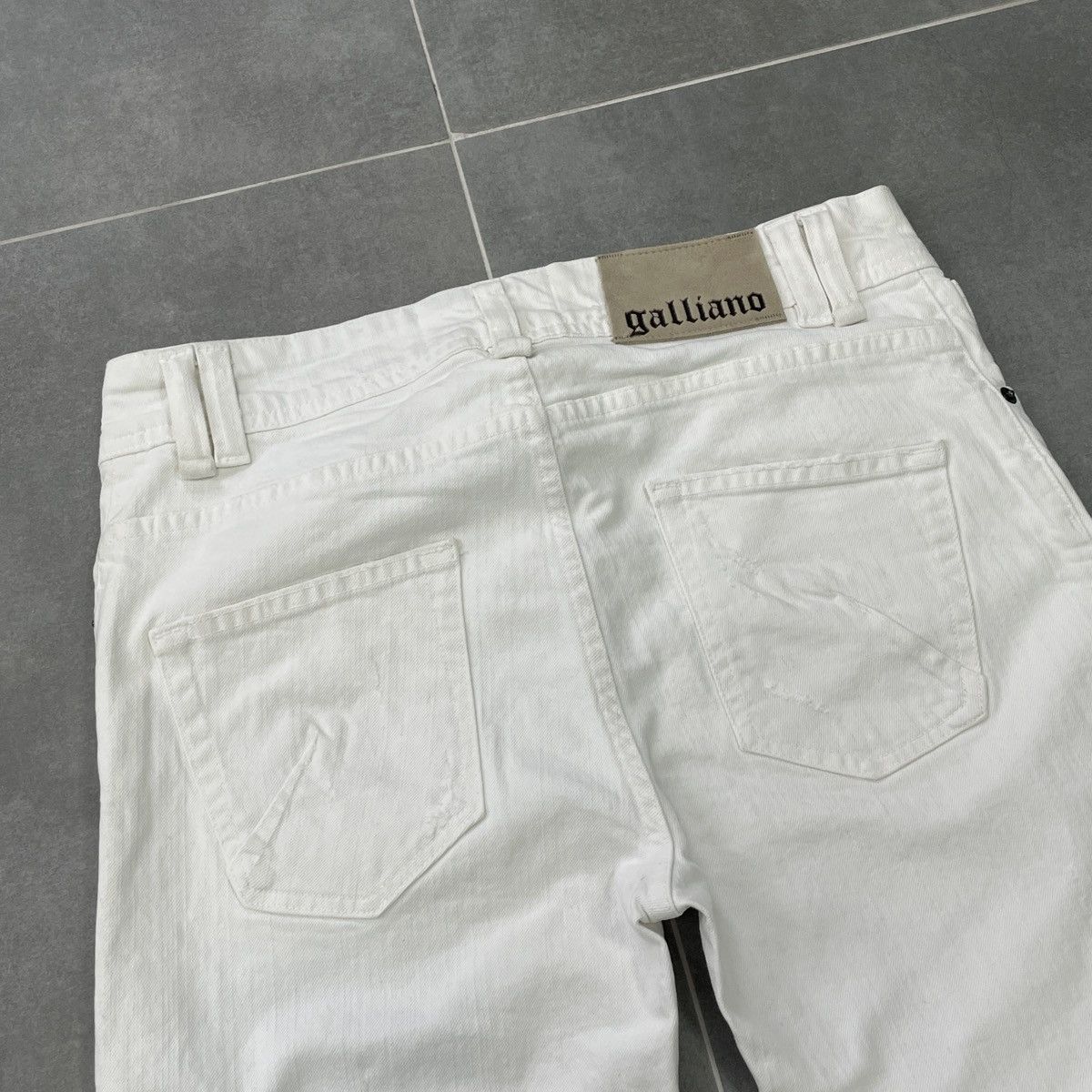 John Galliano John Galliano Women Pants Size 25/39 Size 27" / US 4 / IT 40 - 17 Thumbnail