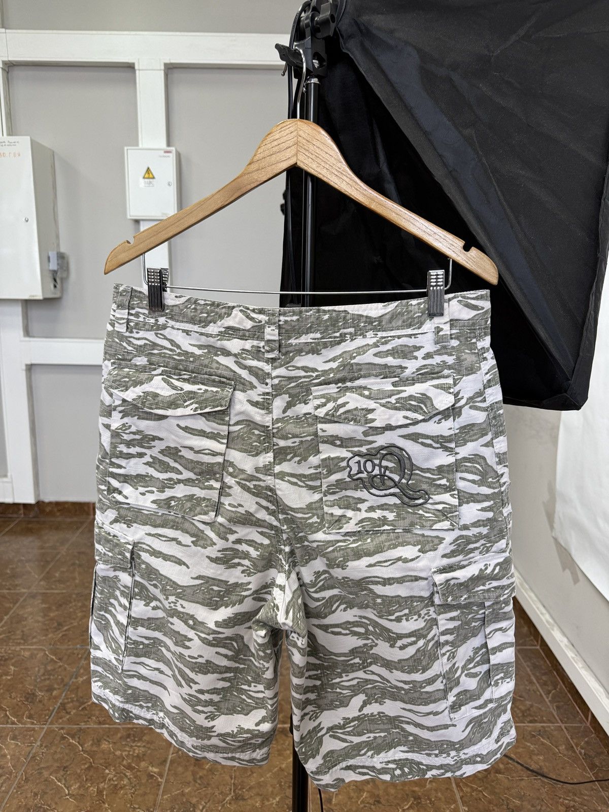 Nike 🇧🇷 Vintage Y2K Nike R10 Ronaldinho 10 Camo Cargo Shorts Retro Size US 32 / EU 48 - 1 Thumbnail
