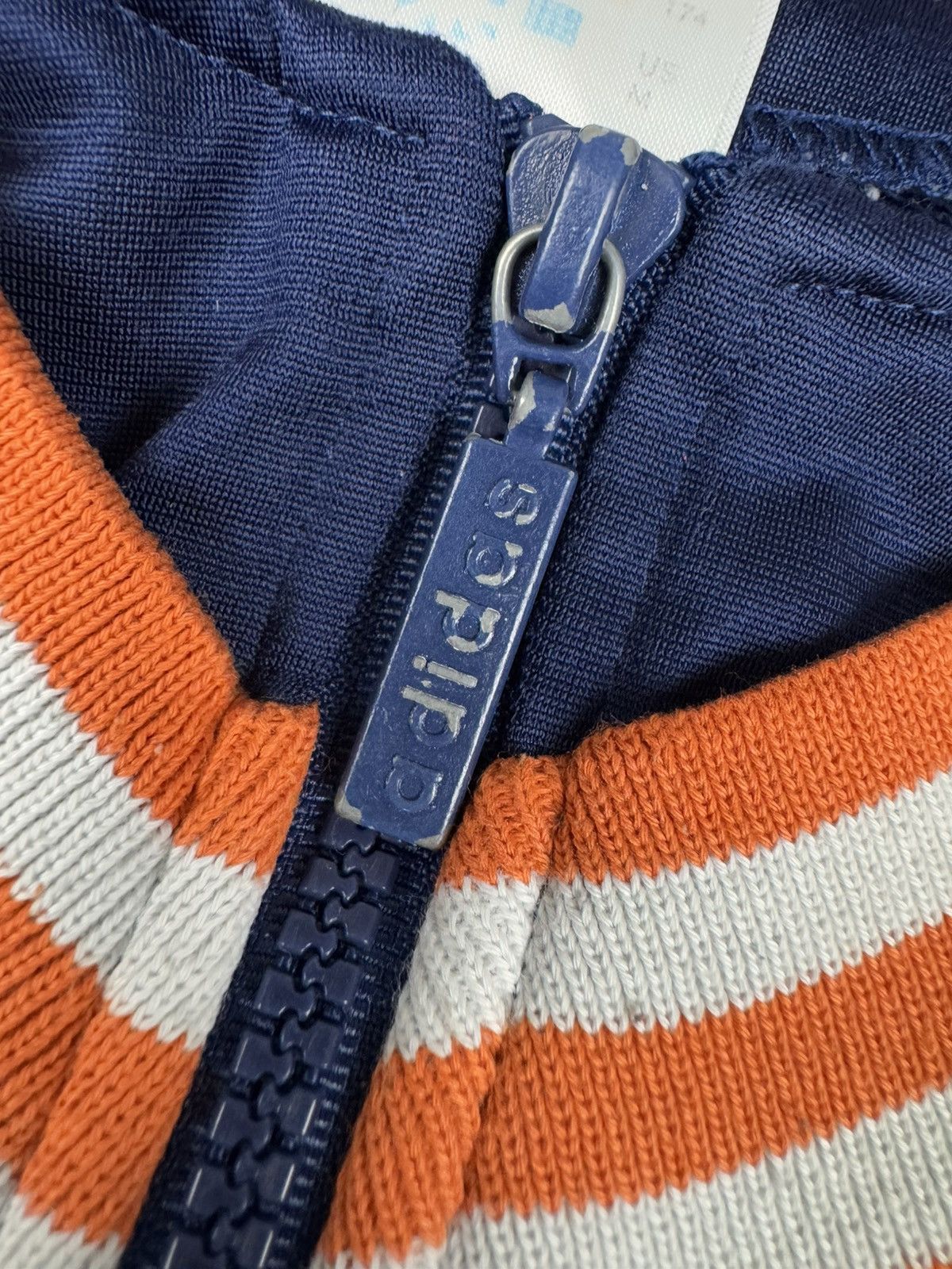 Adidas × Vintage Vintage 90s Adidas crazy sleeveless zip track jacket vest Size US M / EU 48-50 / 2 - 9 Thumbnail