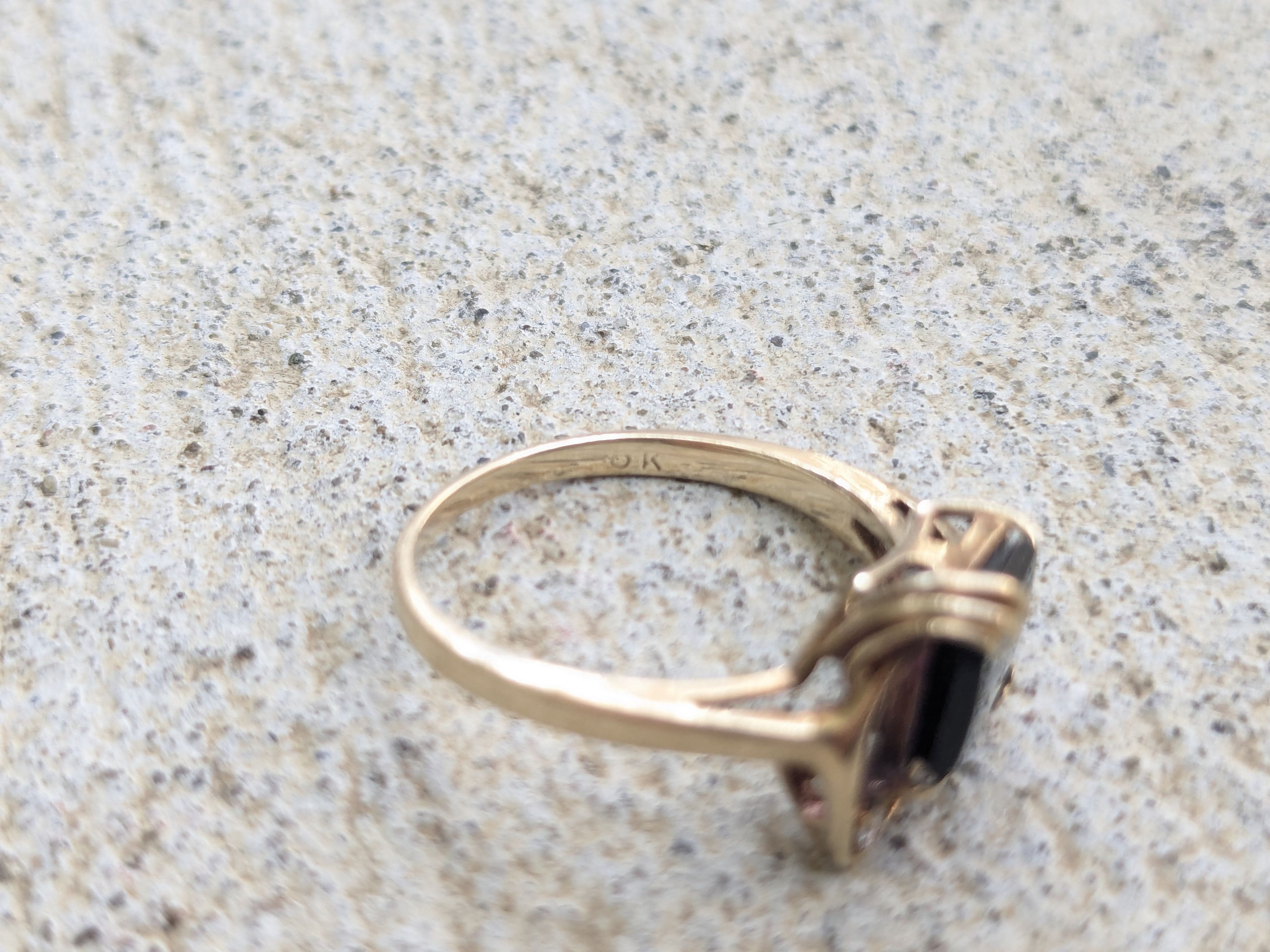 Jewelry × Vintage 10k Yellow Gold Ring Black Onyx Diamond 5.75 Size ONE SIZE - 7 Thumbnail