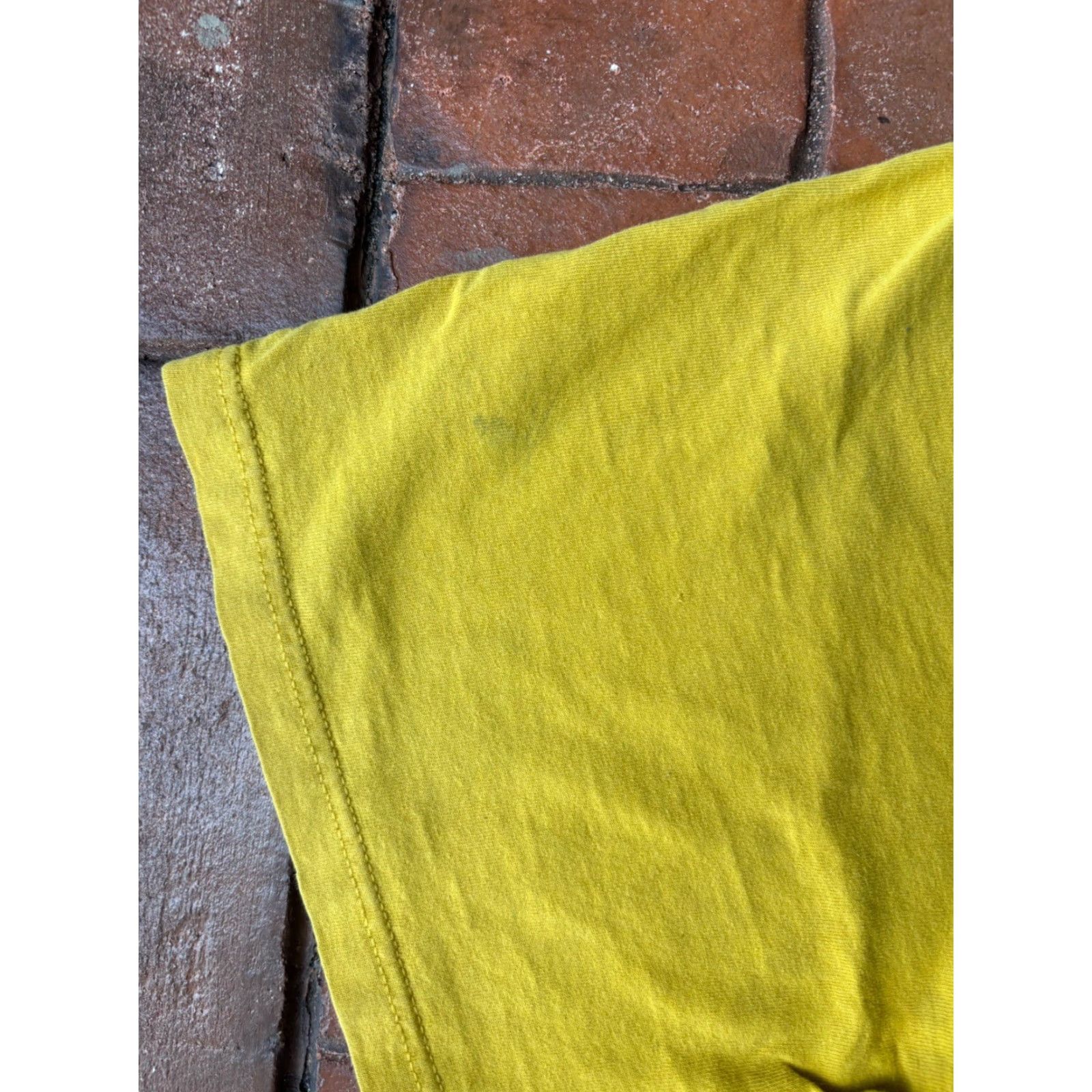 Nike VINTAGE Nike Midtown Basketball Athletic Club T-Shirt Large Yellow Men Redo Shorts? Size US L / EU 52-54 / 3 - 4 Thumbnail