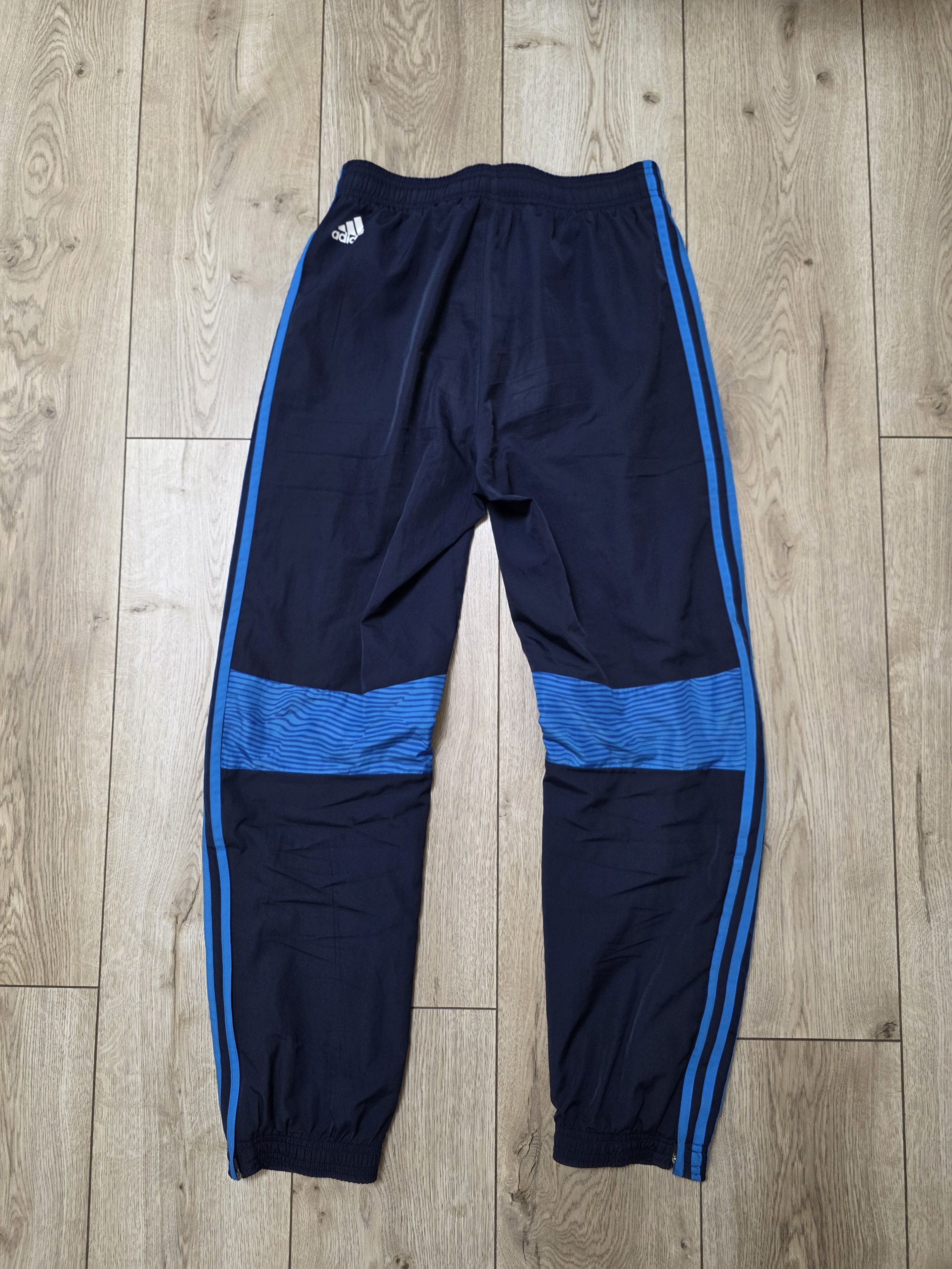 Adidas REAL MADRID 2015 TRACKSUIT CL FOOTBALL TRACKSUIT SOCCER Size US S / EU 44-46 / 1 - 13 Thumbnail