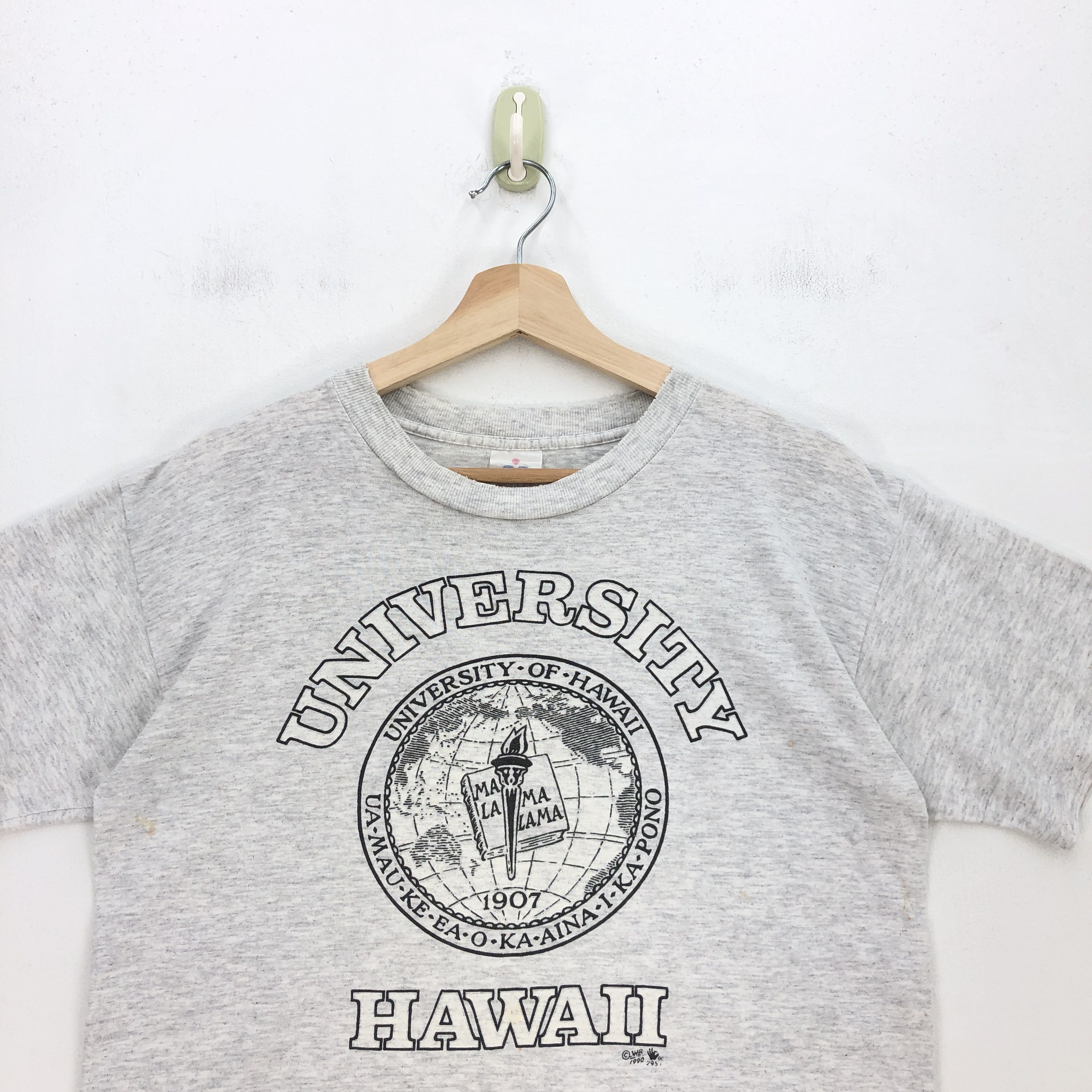 Vintage Vintage 90s University Hawaii T Shirt Hawaiian Crewneck Tee Size US M / EU 48-50 / 2 - 2 Thumbnail