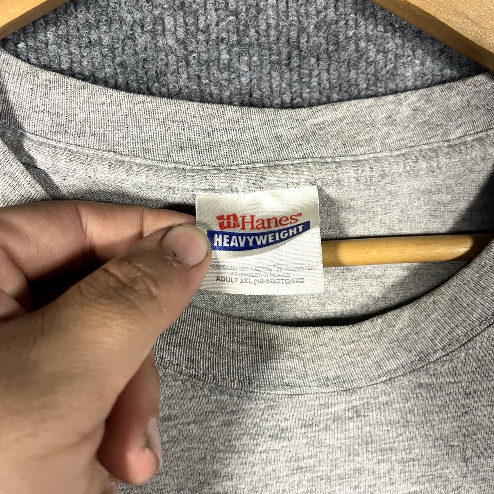 Fruit Of The Loom VINTAGE Fruit of the Loom Shirt Mens 2XL Gray Short Sleeve Crew Neck Jesus 3 Nails 4 Given Christian Faith 90s John 3:16 T-Shirt Size US XXL / EU 58 / 5 - 3 Thumbnail