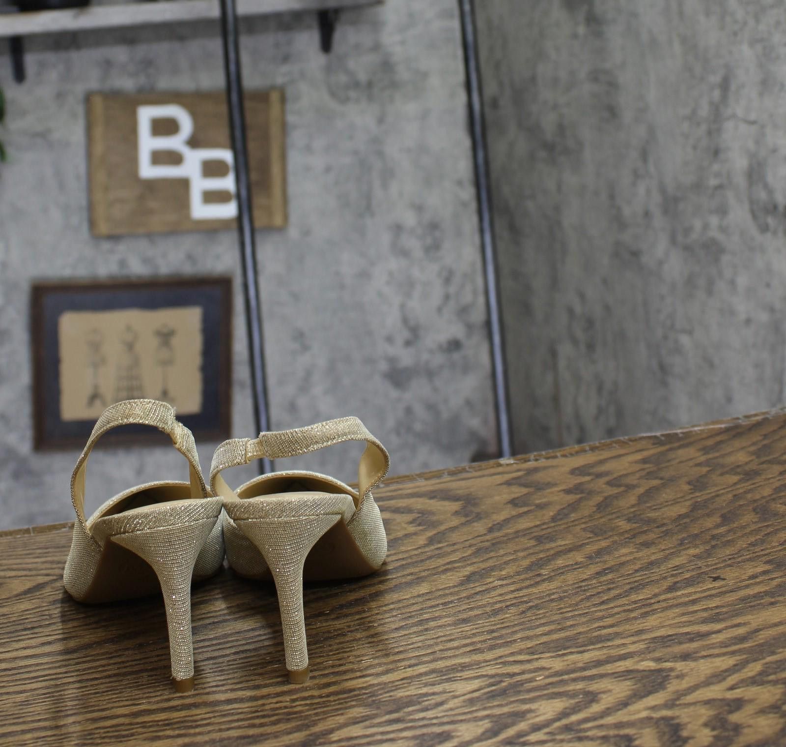Michael Kors Michael Michael Kors Flex Sling Pump Heels Pale Gold 6.5m Size US 6.5 / IT 36.5 - 4 Thumbnail