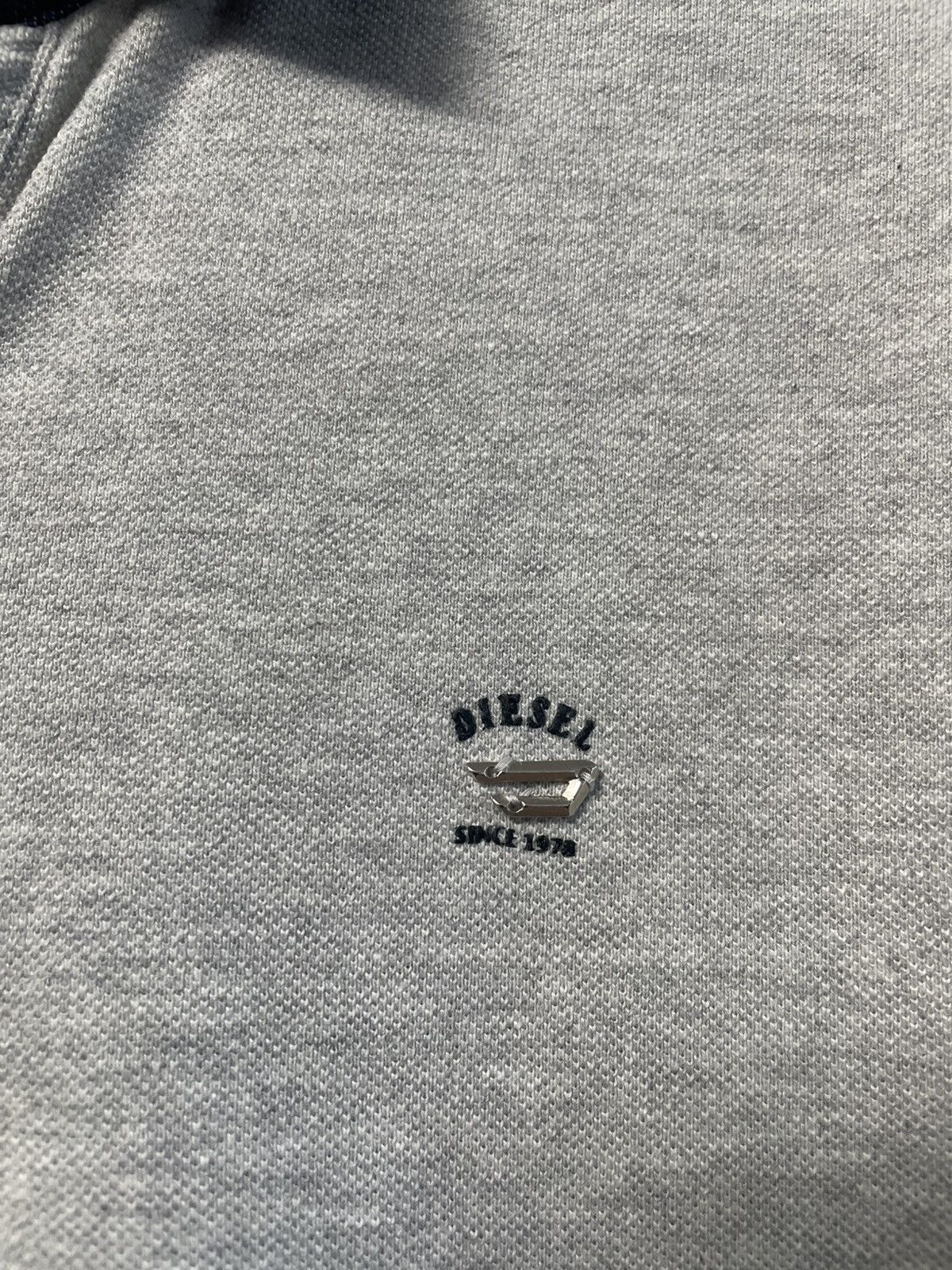 Diesel Vintage Diesel Metallic Logo Polo Shirt Y2K Size US L / EU 52-54 / 3 - 6 Thumbnail