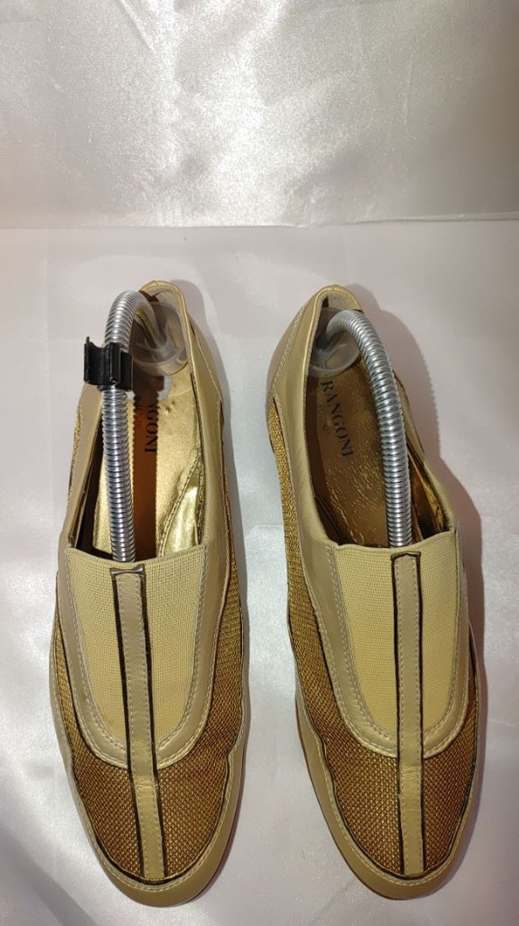 The Unbranded Brand Amalfi by Rangoni Metallic Gold Italian Sneakers Size 8.5B Size US 8.5 / IT 38.5 - 6 Thumbnail